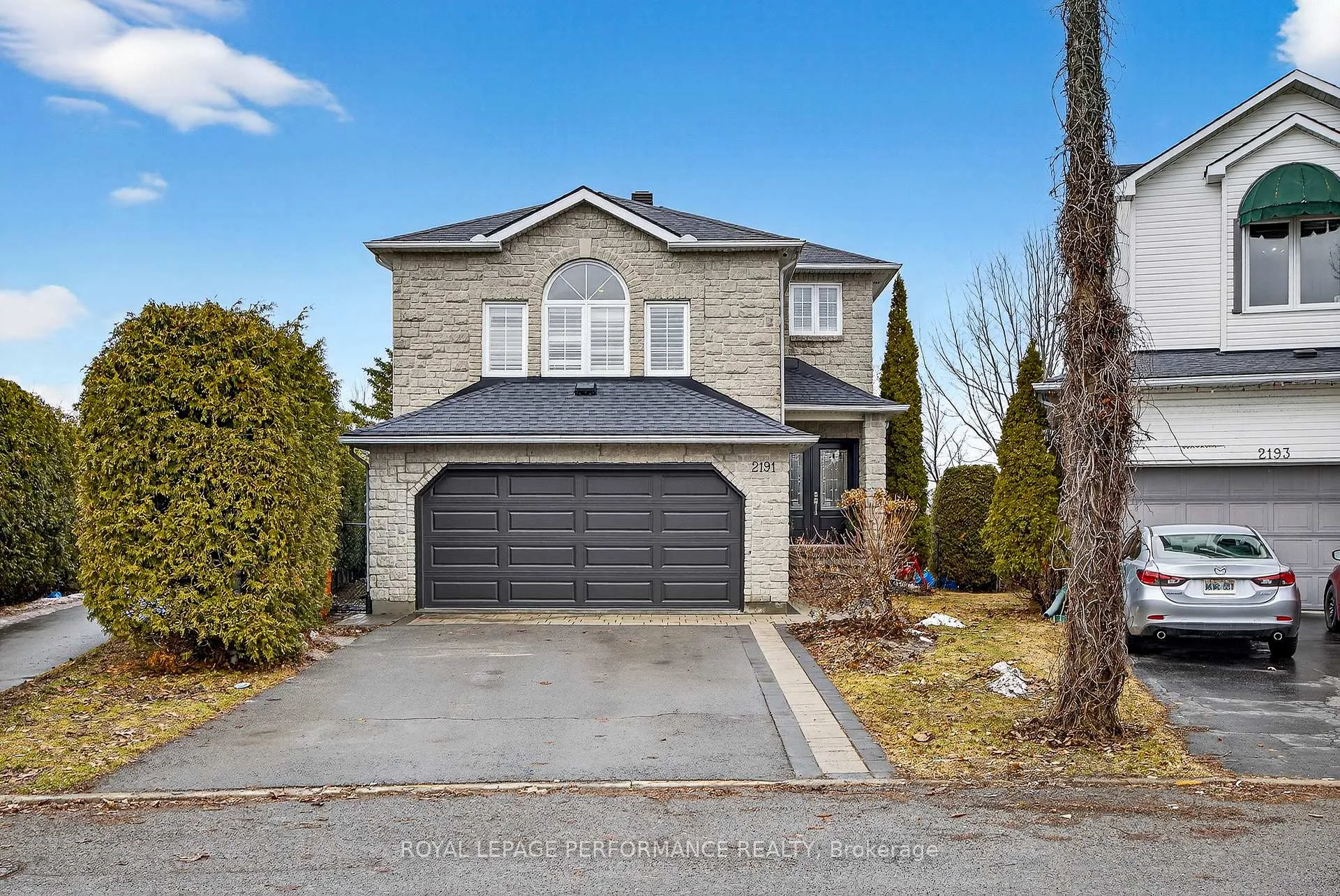 Photo 2 of 2191 Saturn Crescent, Ottawa, Fallingbrook/Gardenway South — HOMEH