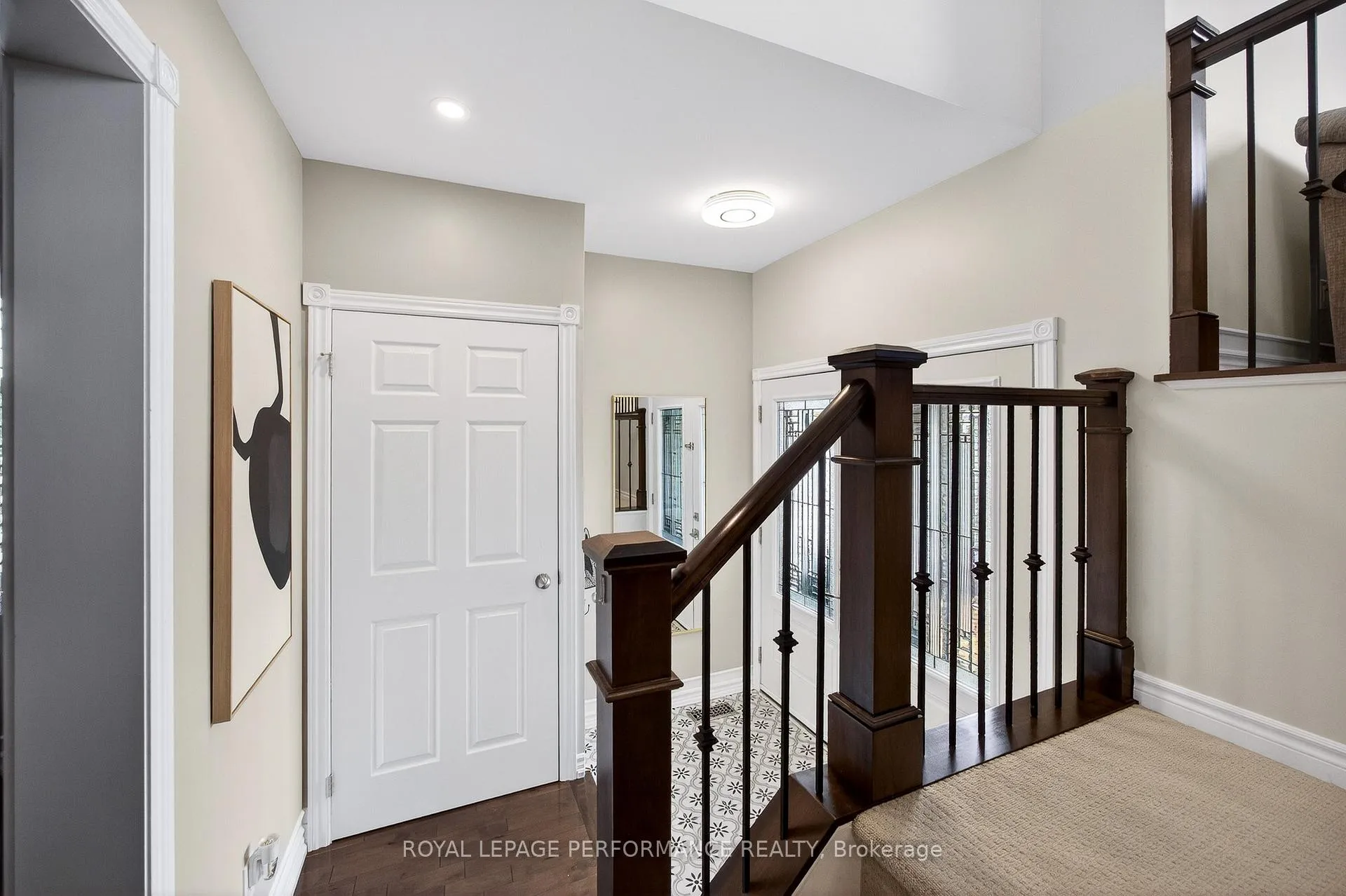 Photo 5 of 2191 Saturn Crescent, Ottawa, Fallingbrook/Gardenway South — HOMEH