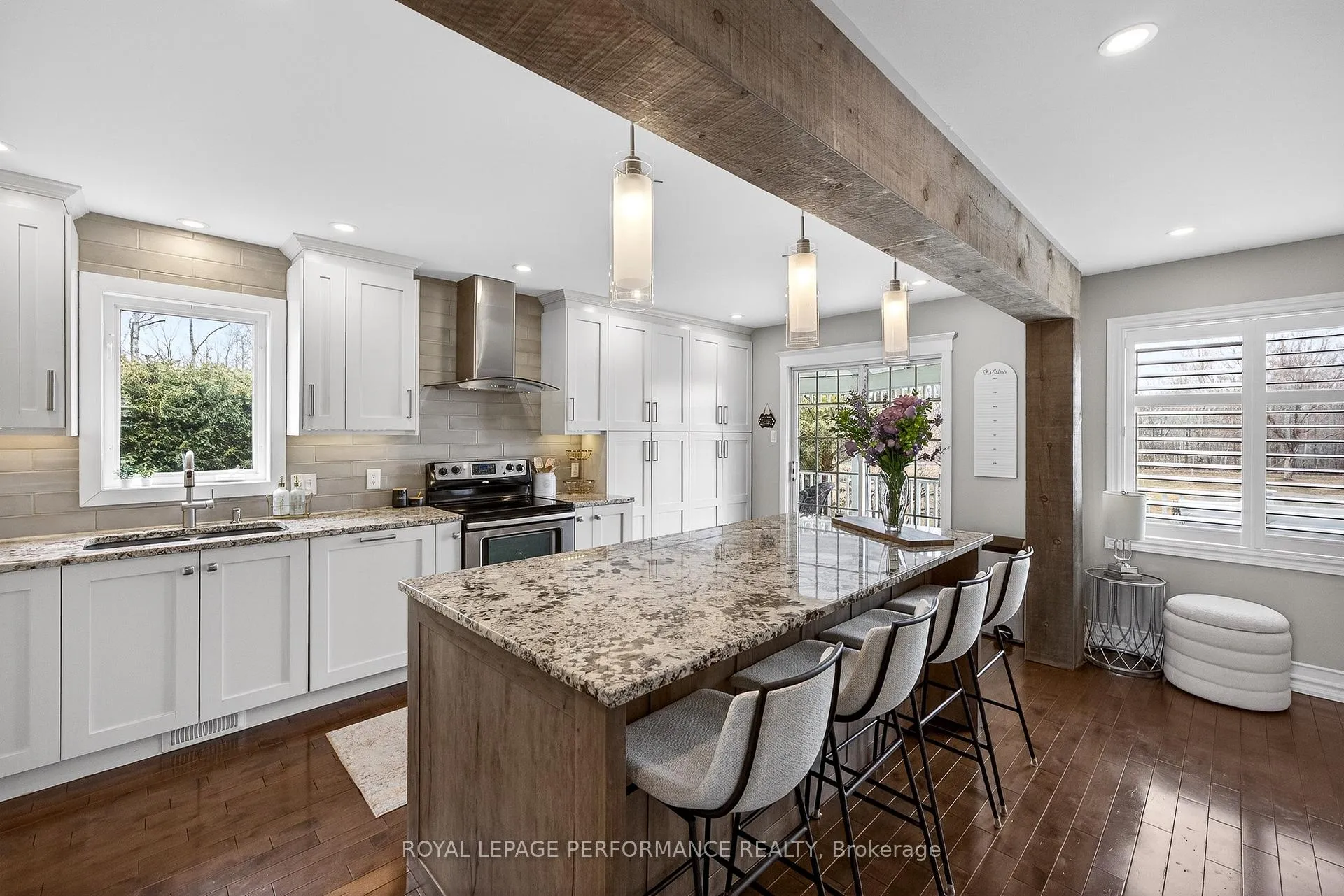 Photo 11 of 2191 Saturn Crescent, Ottawa, Fallingbrook/Gardenway South — HOMEH