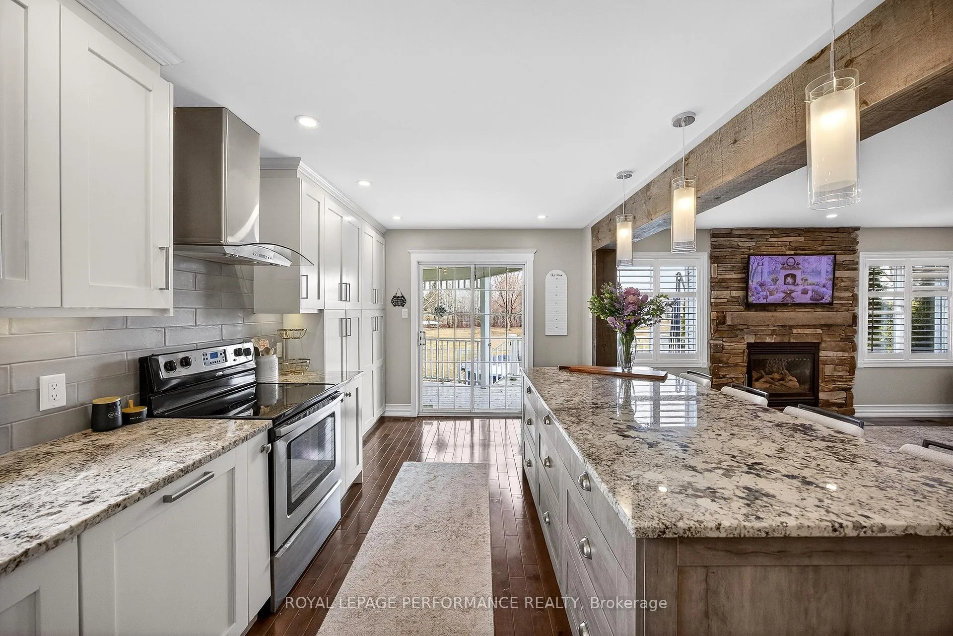 Photo 16 of 2191 Saturn Crescent, Ottawa, Fallingbrook/Gardenway South — HOMEH