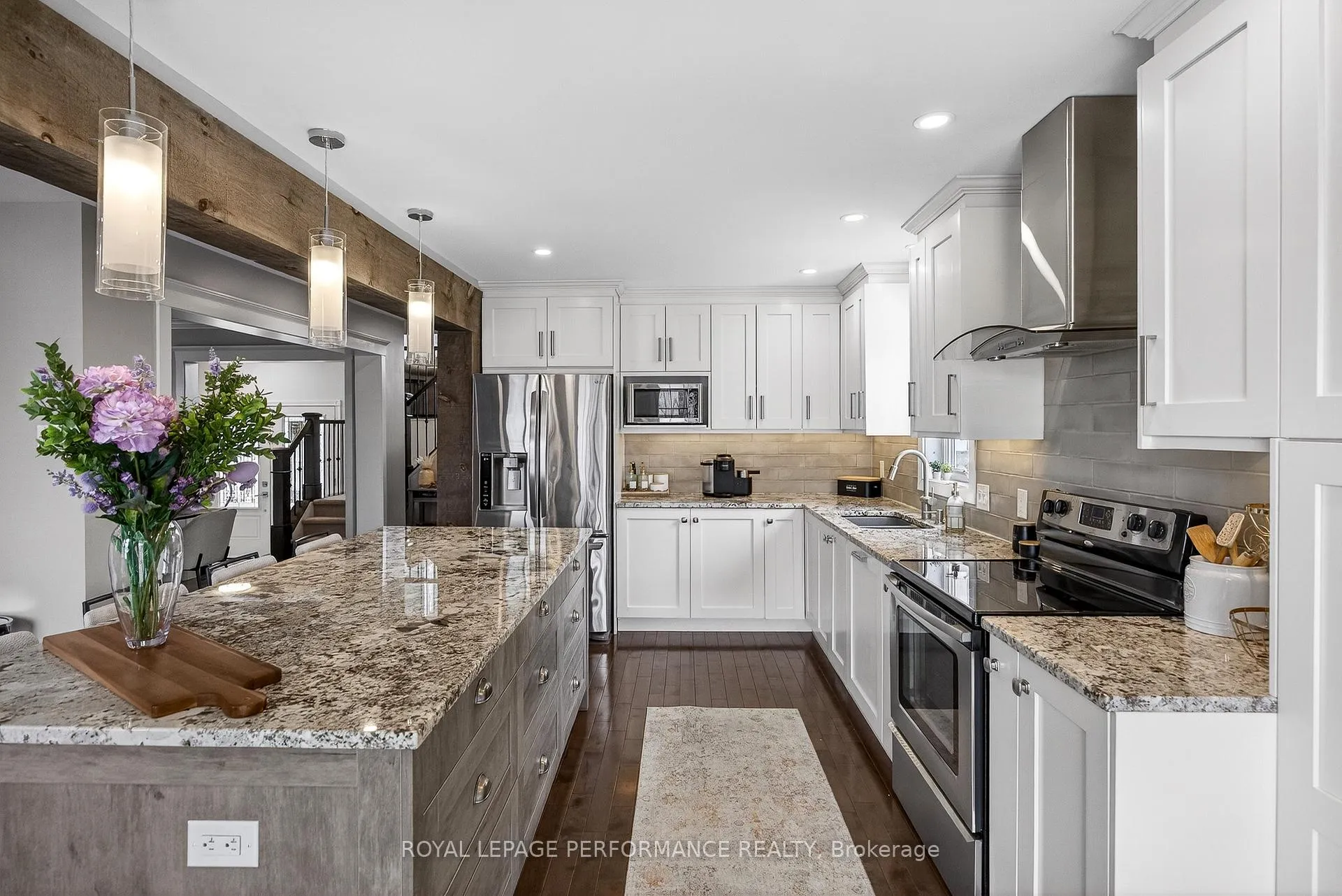 Photo 18 of 2191 Saturn Crescent, Ottawa, Fallingbrook/Gardenway South — HOMEH