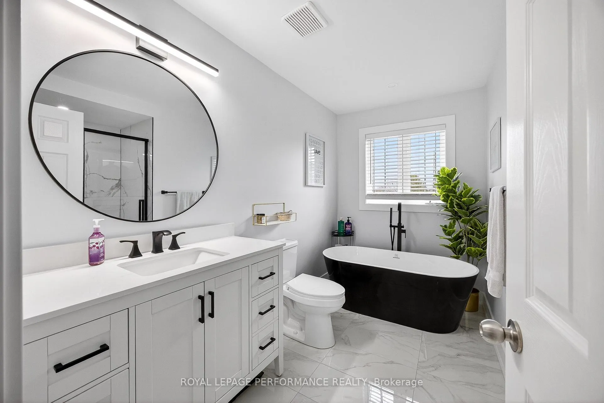 Photo 32 of 2191 Saturn Crescent, Ottawa, Fallingbrook/Gardenway South — HOMEH