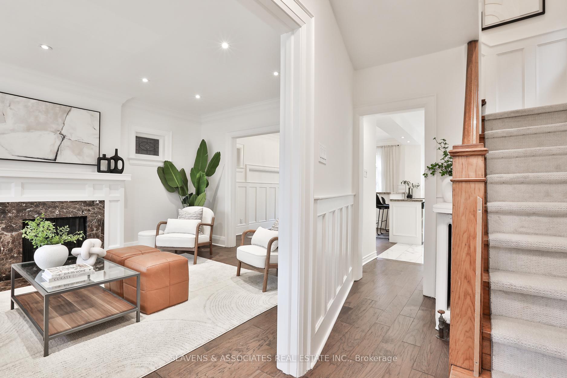 Photo 16 of 34 Burnaby Boulevard, Toronto, Yonge-Eglinton — HOMEH