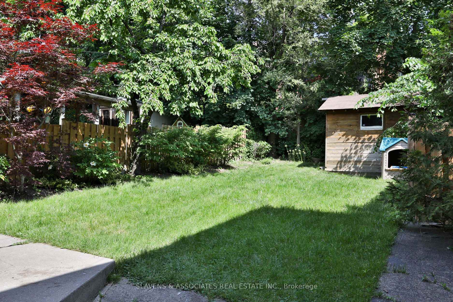 Photo 36 of 34 Burnaby Boulevard, Toronto, Yonge-Eglinton — HOMEH
