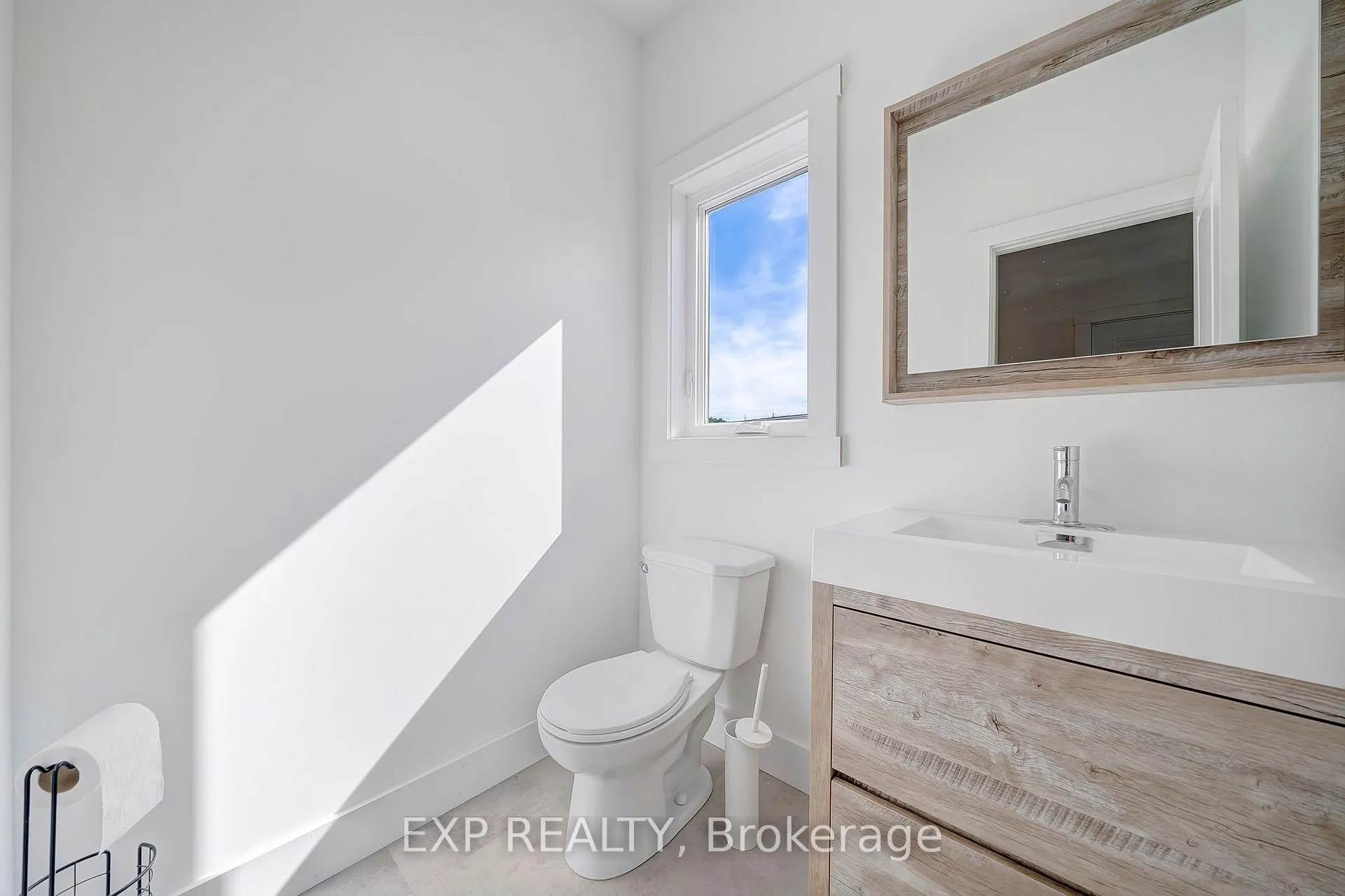 Photo 13 of 210 Morton Street, Thorold, Allanburg/Thorold South — HOMEH