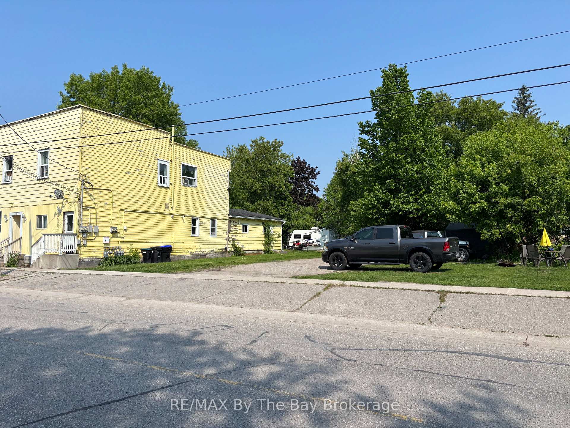 Photo 3 of 326 Talbot Street, Tay, Port McNicoll — HOMEH