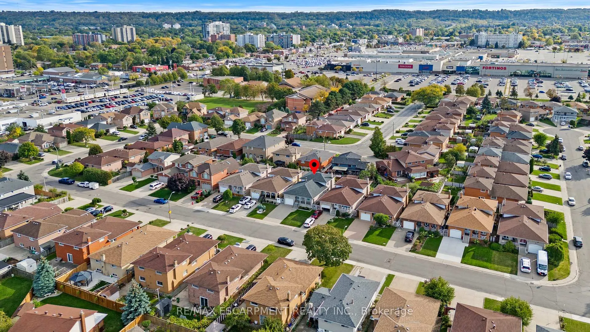 Photo 32 of 48 Village Drive, Hamilton, Kentley — HOMEH