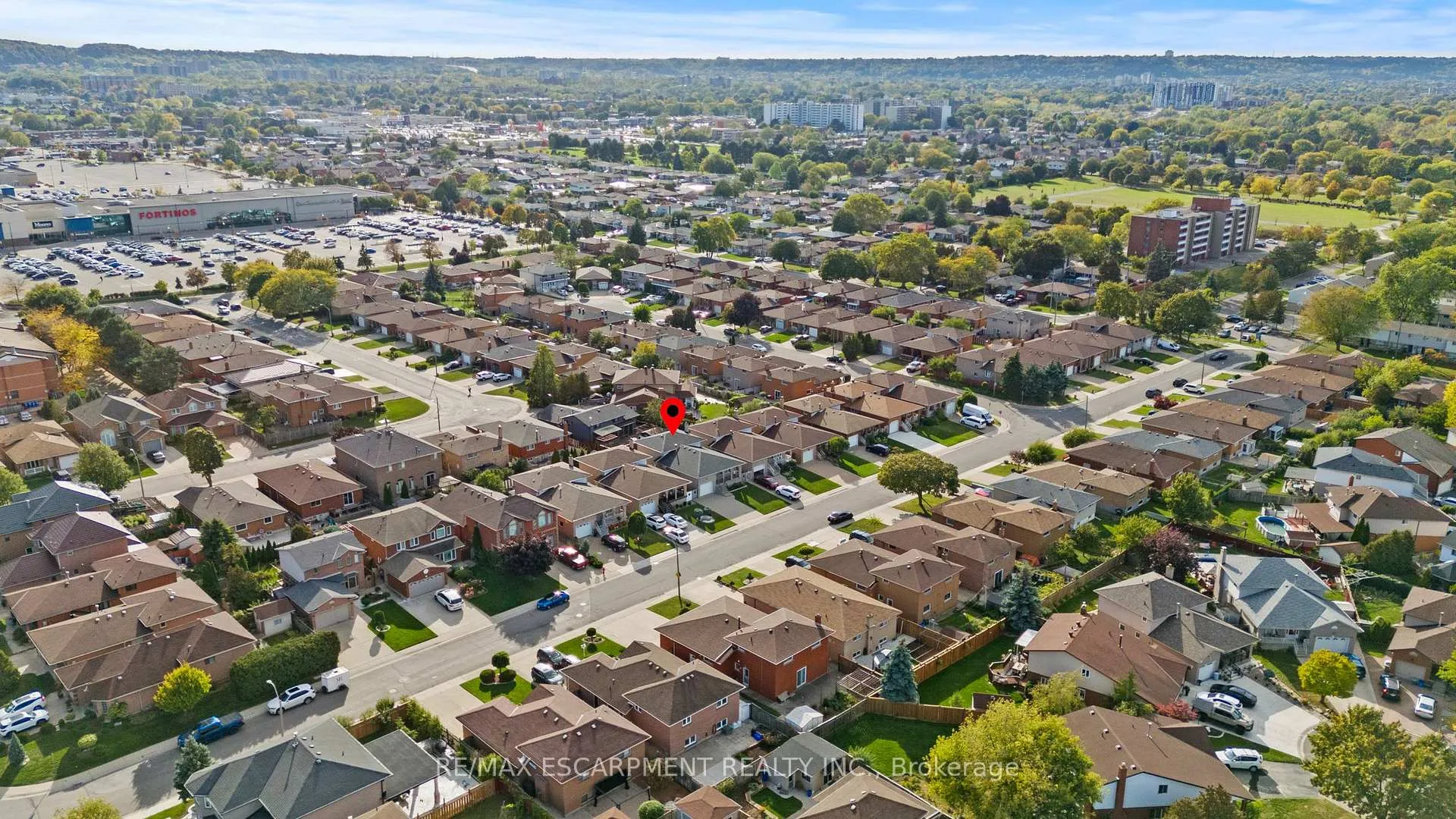 Photo 33 of 48 Village Drive, Hamilton, Kentley — HOMEH