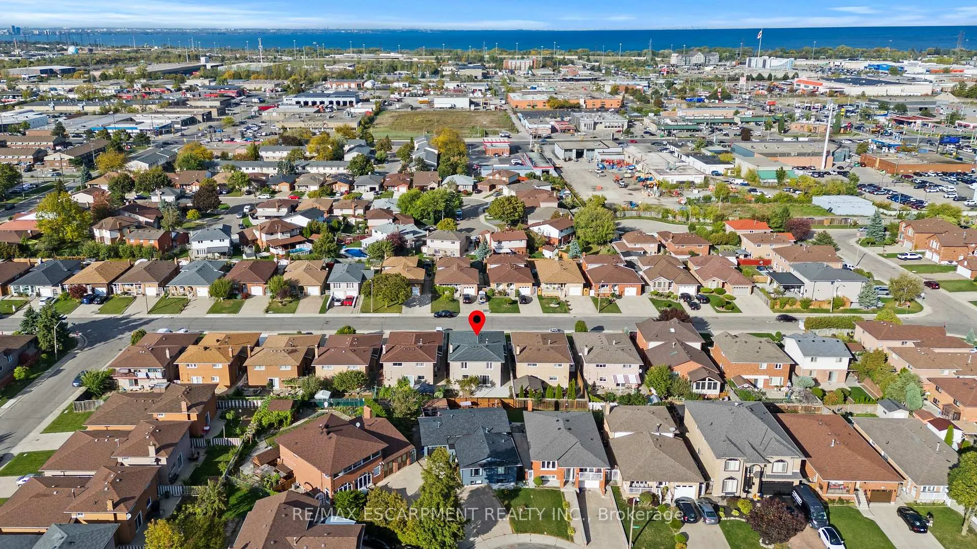Photo 34 of 48 Village Drive, Hamilton, Kentley — HOMEH