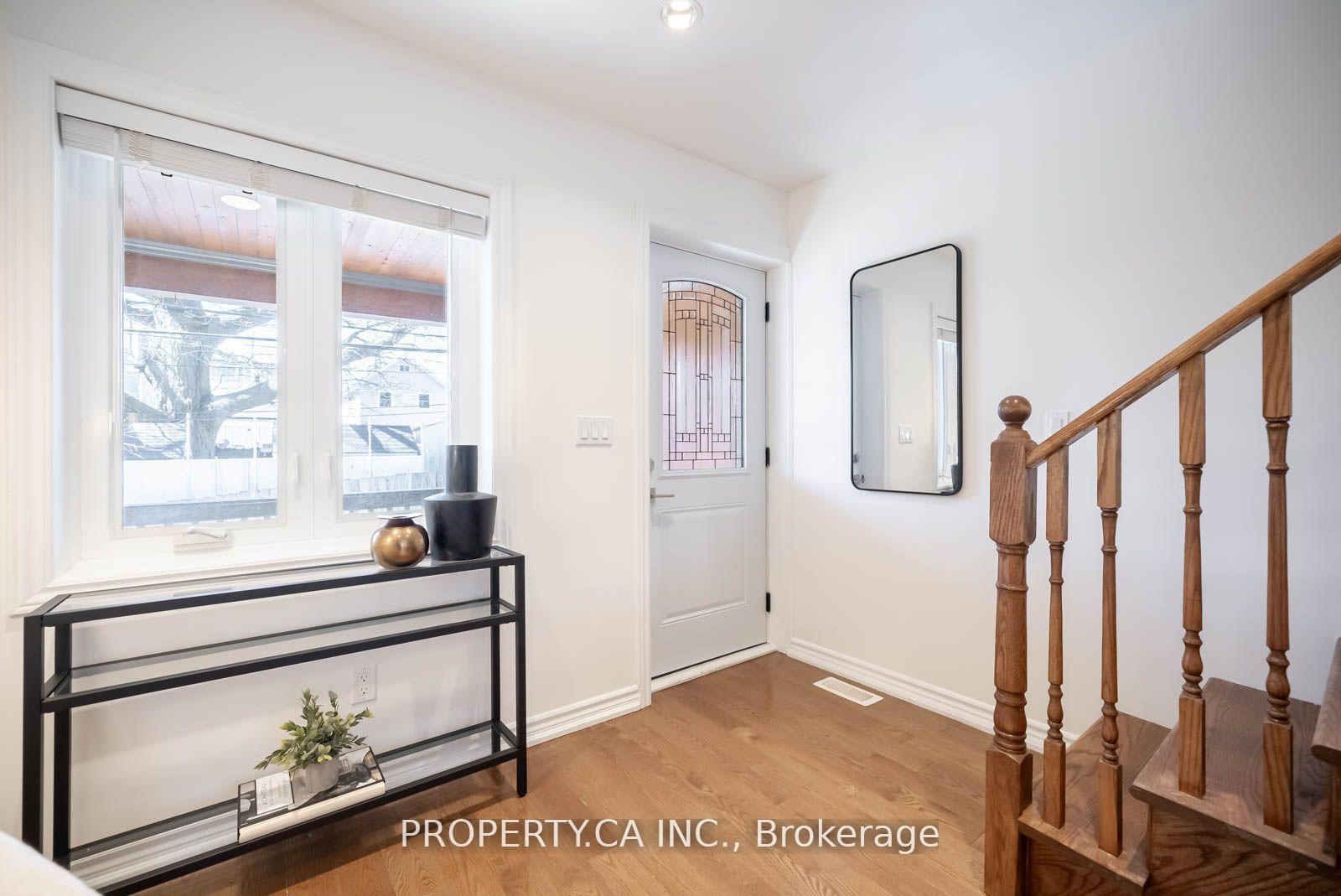 Photo 6 of 737 1/2 Craven Road, Toronto, Greenwood-Coxwell — HOMEH
