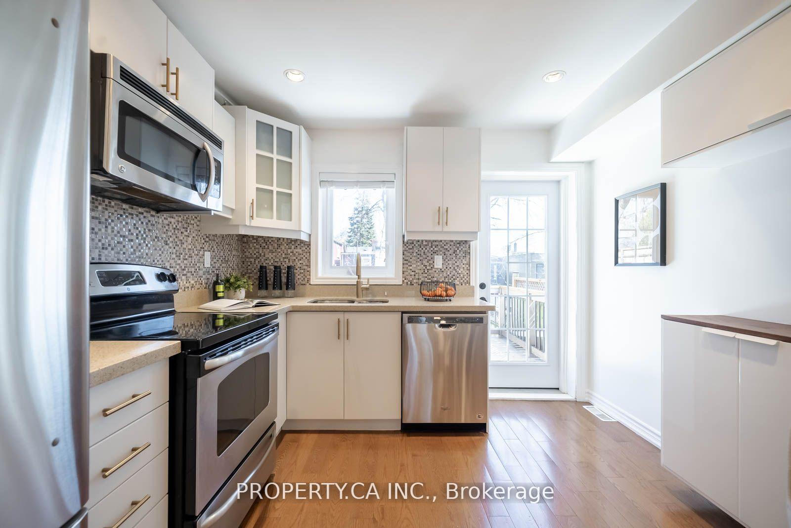 Photo 10 of 737 1/2 Craven Road, Toronto, Greenwood-Coxwell — HOMEH