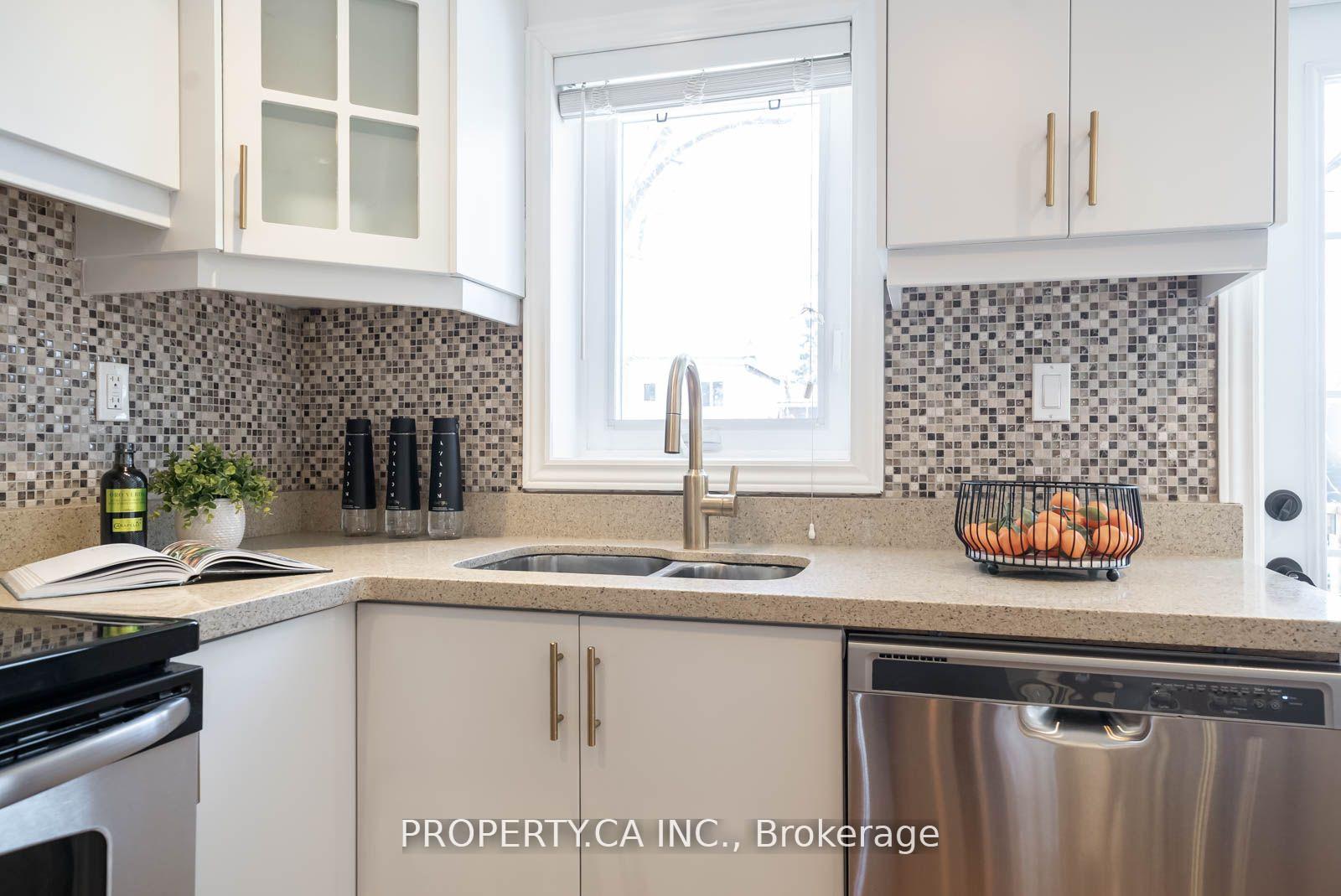 Photo 12 of 737 1/2 Craven Road, Toronto, Greenwood-Coxwell — HOMEH