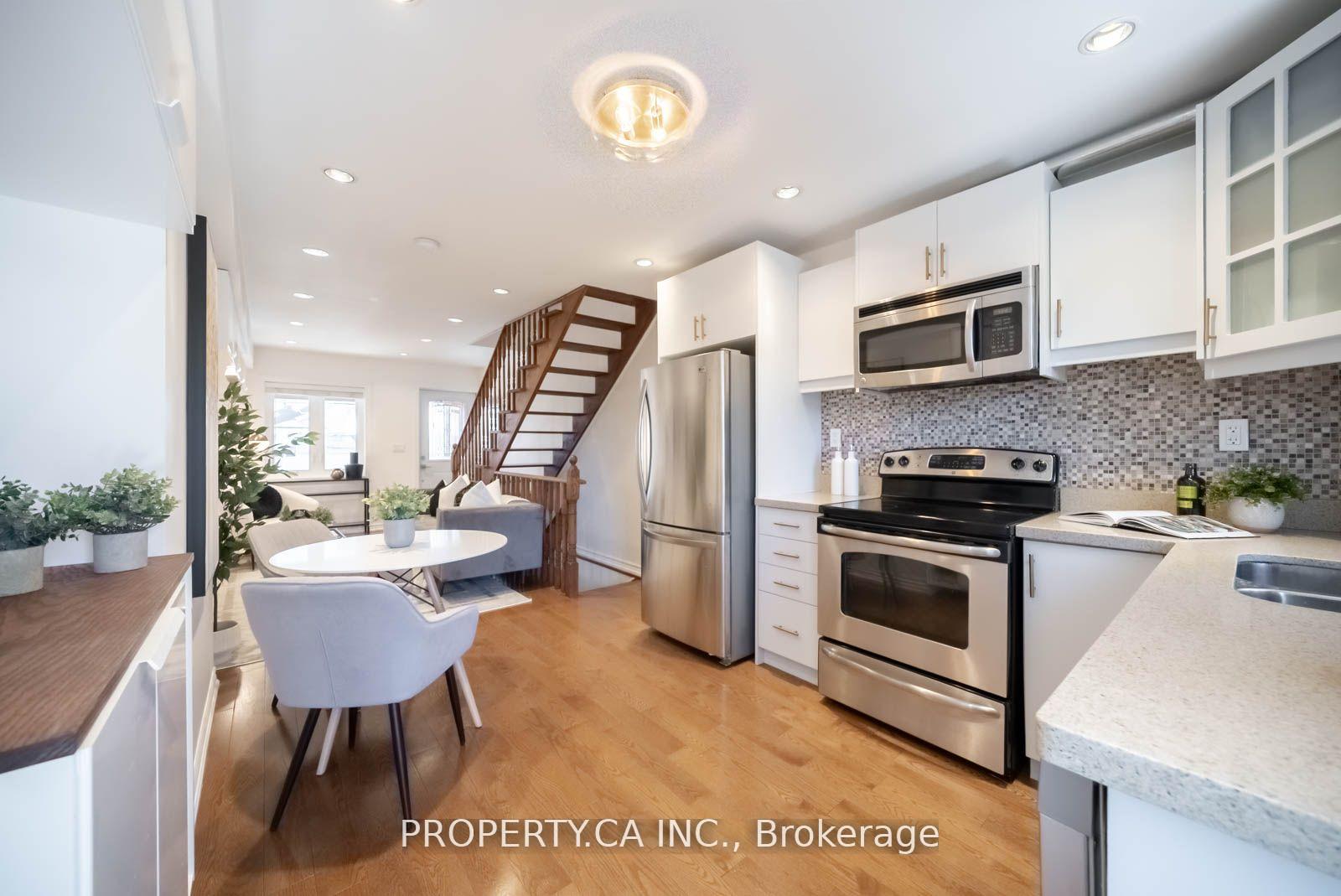 Photo 13 of 737 1/2 Craven Road, Toronto, Greenwood-Coxwell — HOMEH