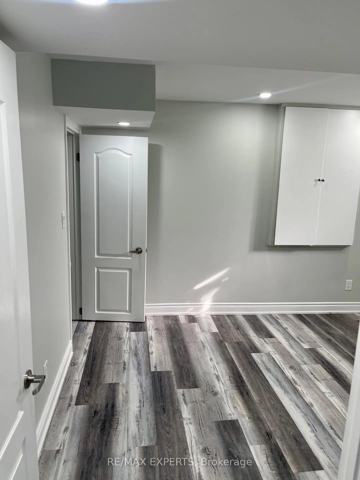 Photo 12 of 41 Sugarcane Avenue W, Brampton, Sandringham-Wellington — HOMEH