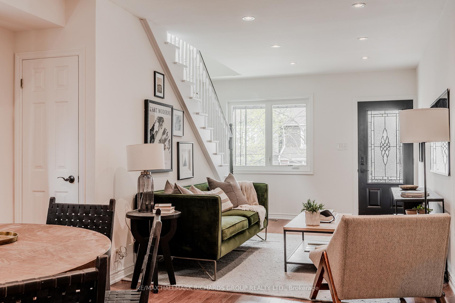 Photo 3 of 413 Rhodes Avenue, Toronto, Greenwood-Coxwell — HOMEH
