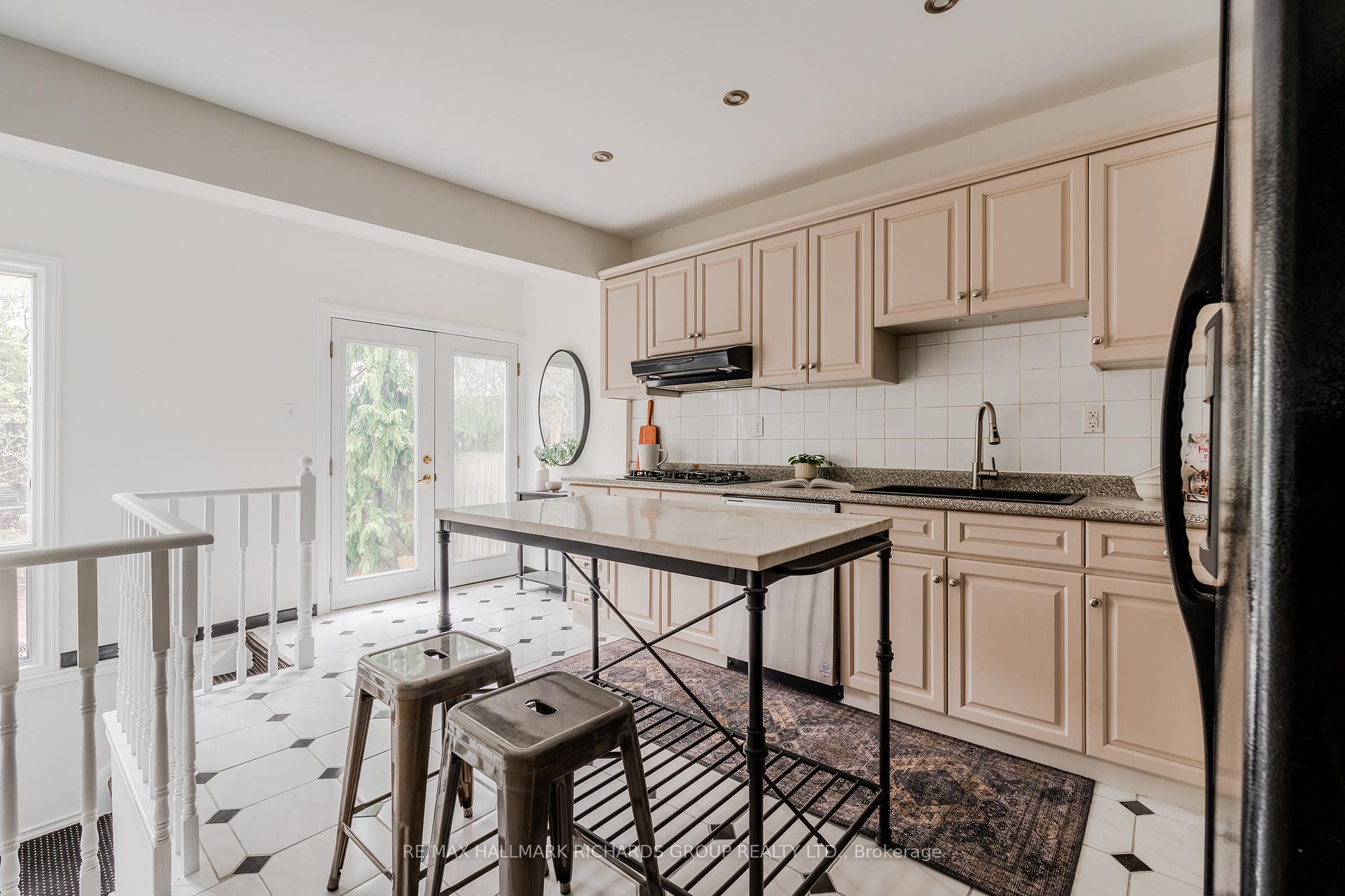 Photo 7 of 413 Rhodes Avenue, Toronto, Greenwood-Coxwell — HOMEH