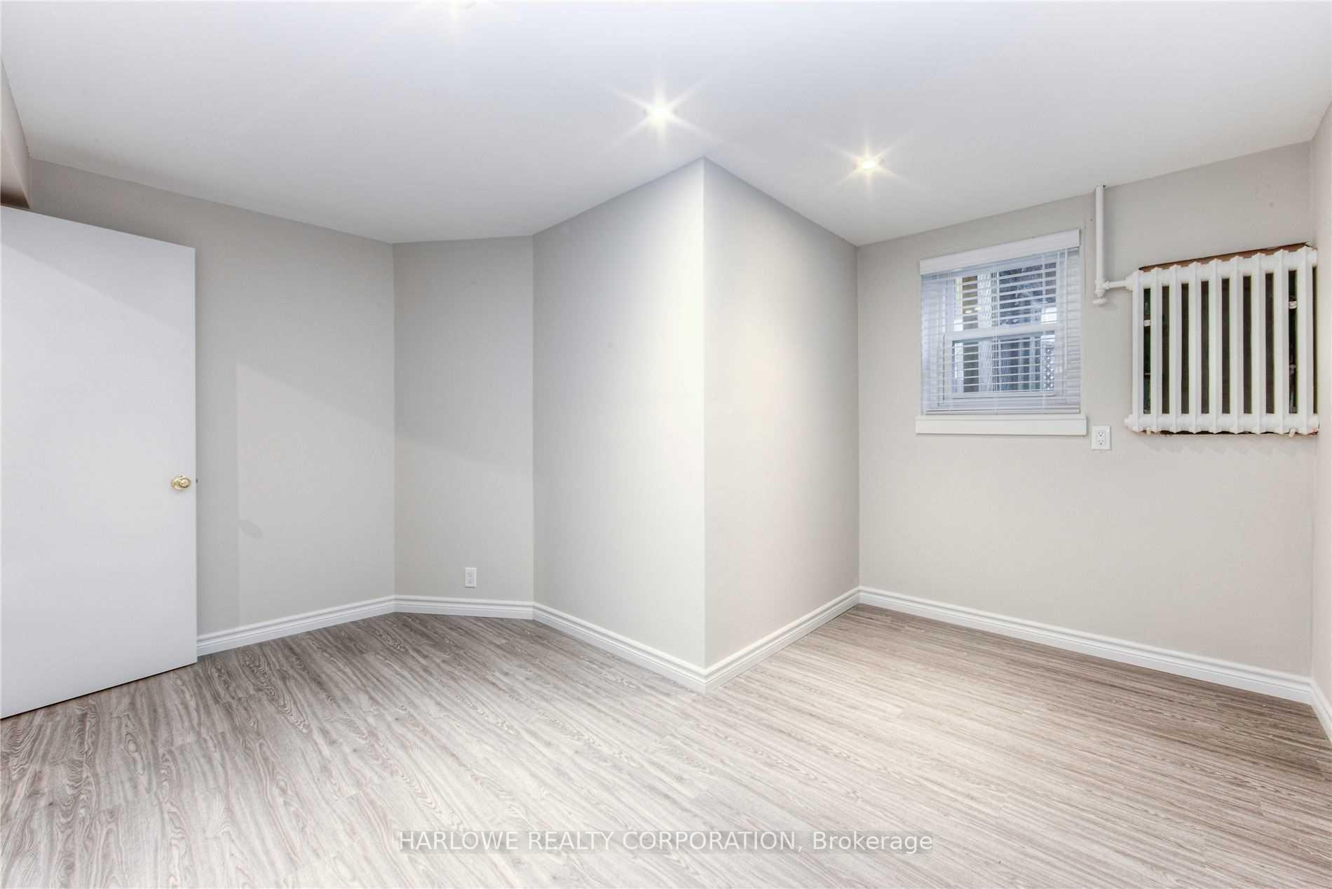Photo 3 of Unit Lower, 283 Chaplin Crescent, Toronto, Forest Hill South — HOMEH