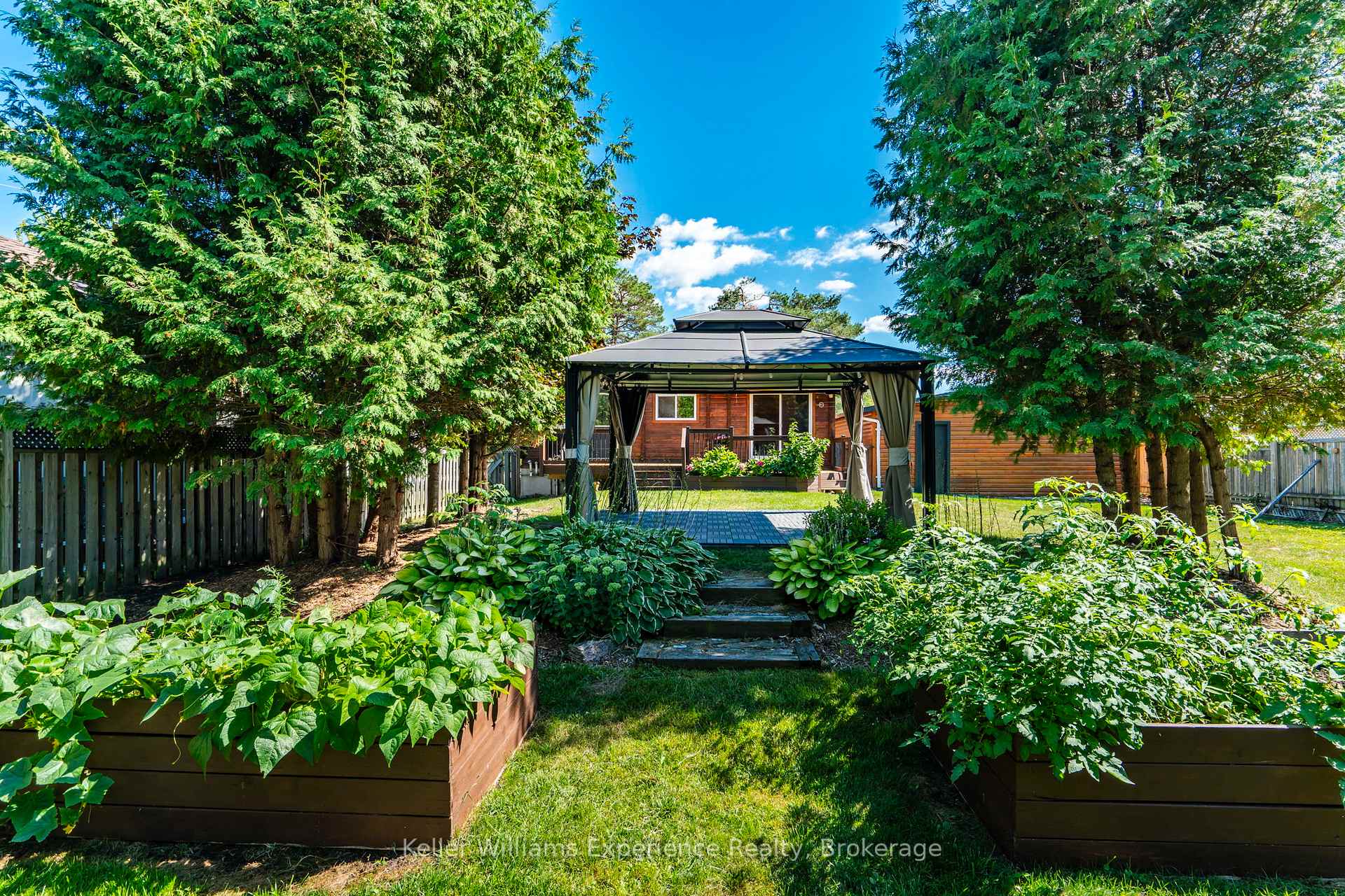 Photo 32 of 144 Bay Street, Tay, Victoria Harbour — HOMEH
