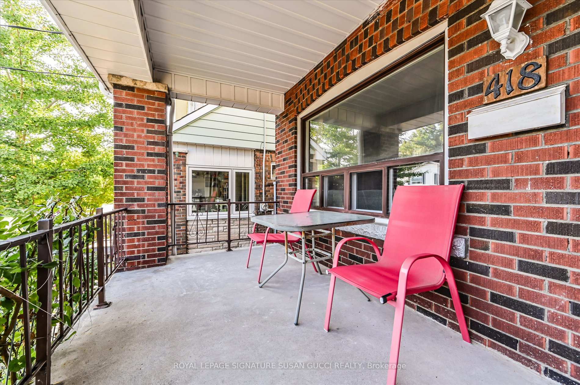Photo 3 of 418 Sammon Avenue, Toronto, Danforth Village-East York — HOMEH