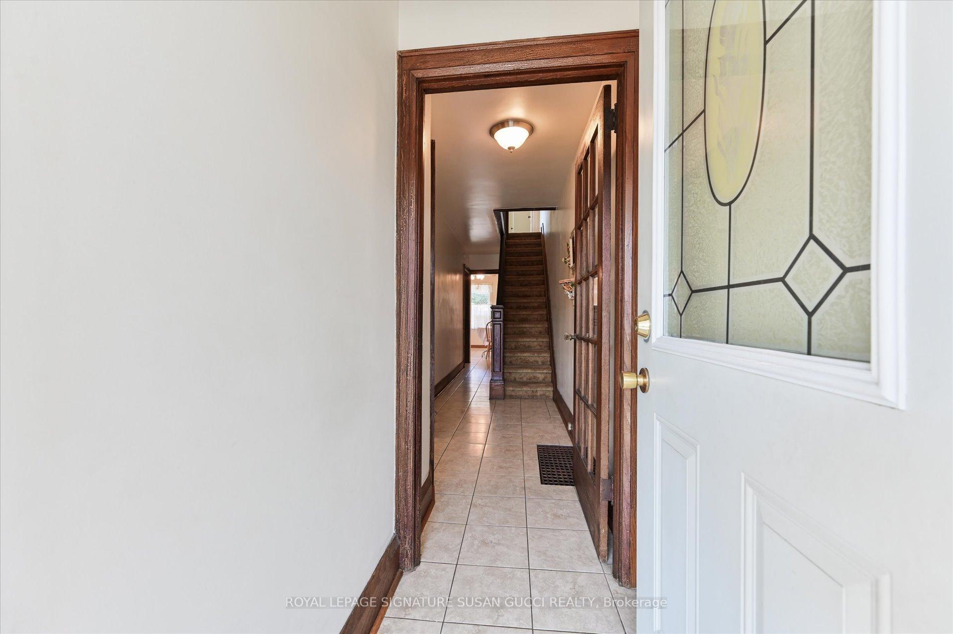 Photo 4 of 418 Sammon Avenue, Toronto, Danforth Village-East York — HOMEH
