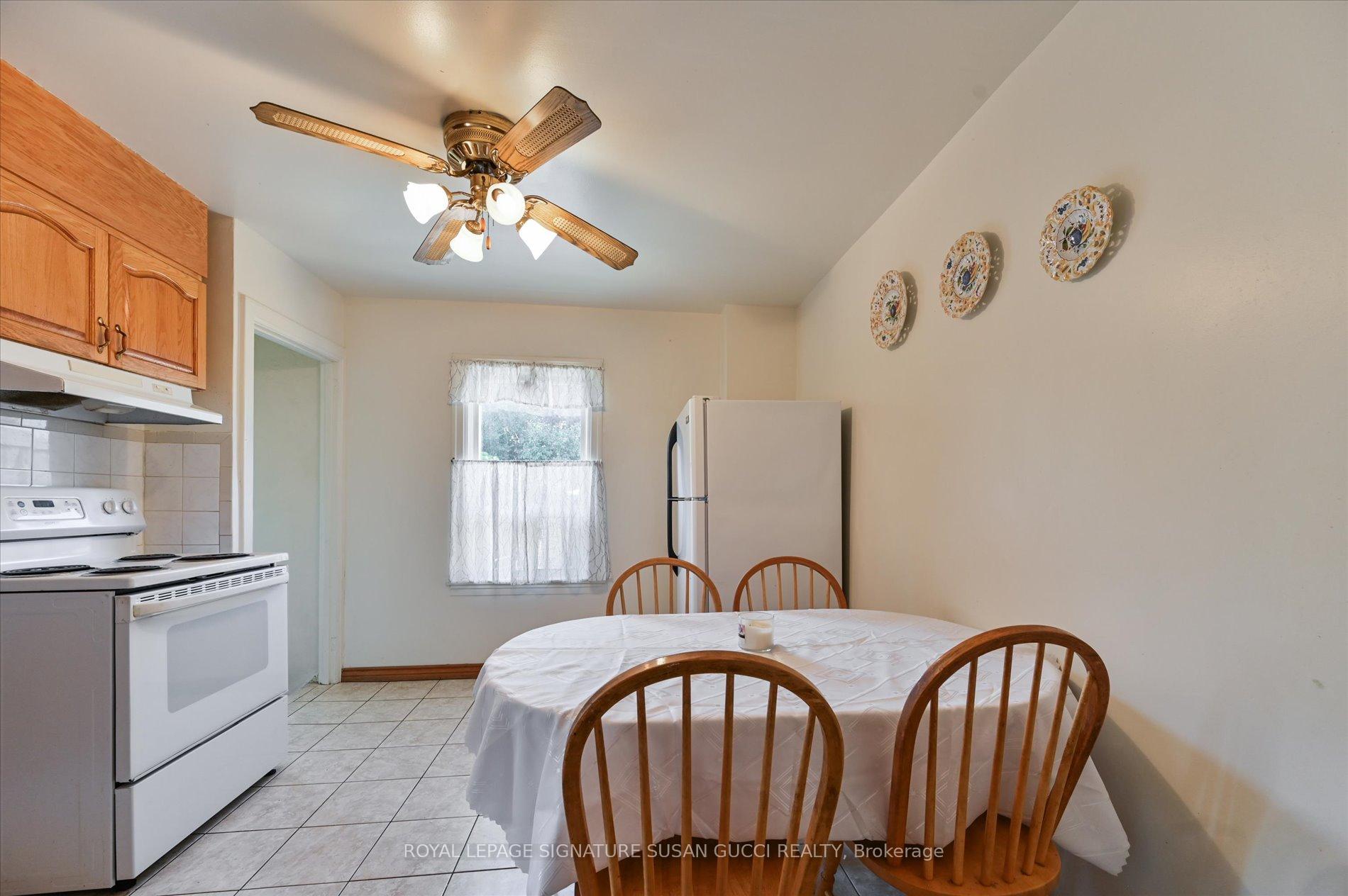 Photo 10 of 418 Sammon Avenue, Toronto, Danforth Village-East York — HOMEH