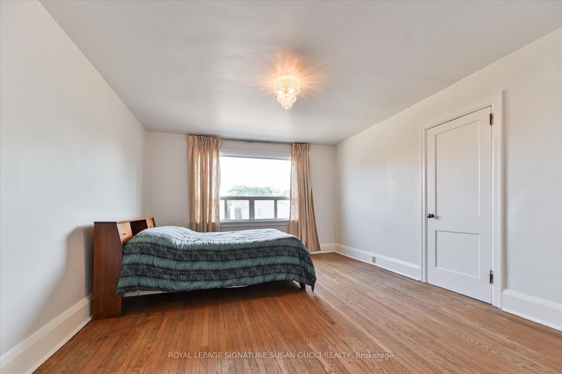 Photo 18 of 418 Sammon Avenue, Toronto, Danforth Village-East York — HOMEH