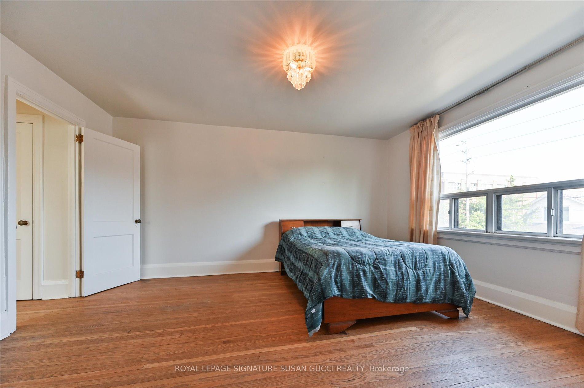 Photo 19 of 418 Sammon Avenue, Toronto, Danforth Village-East York — HOMEH