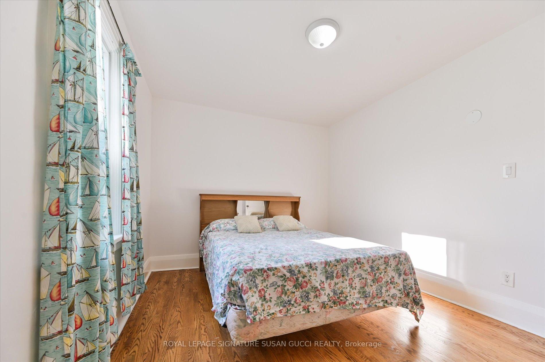 Photo 20 of 418 Sammon Avenue, Toronto, Danforth Village-East York — HOMEH