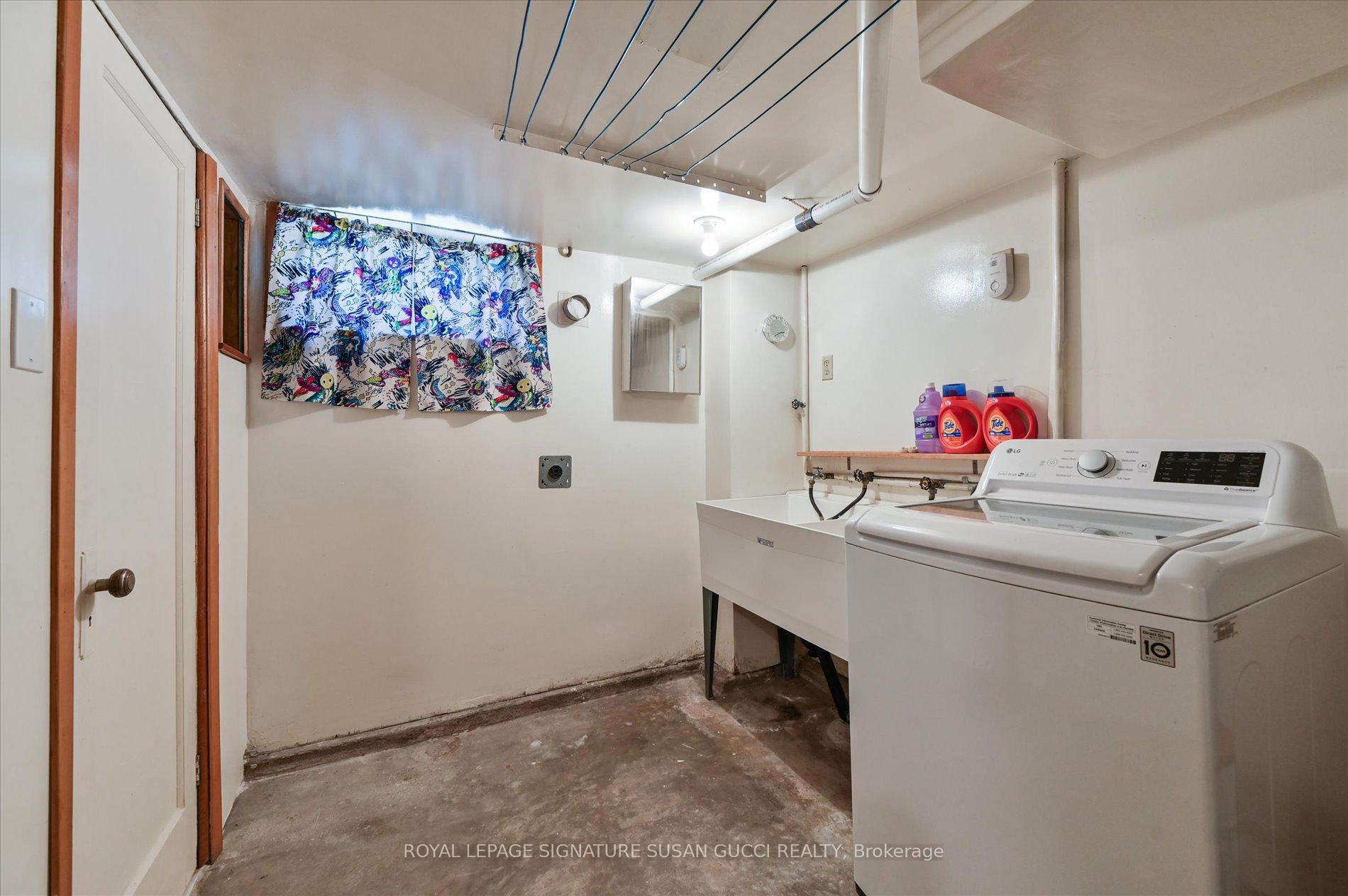 Photo 36 of 418 Sammon Avenue, Toronto, Danforth Village-East York — HOMEH