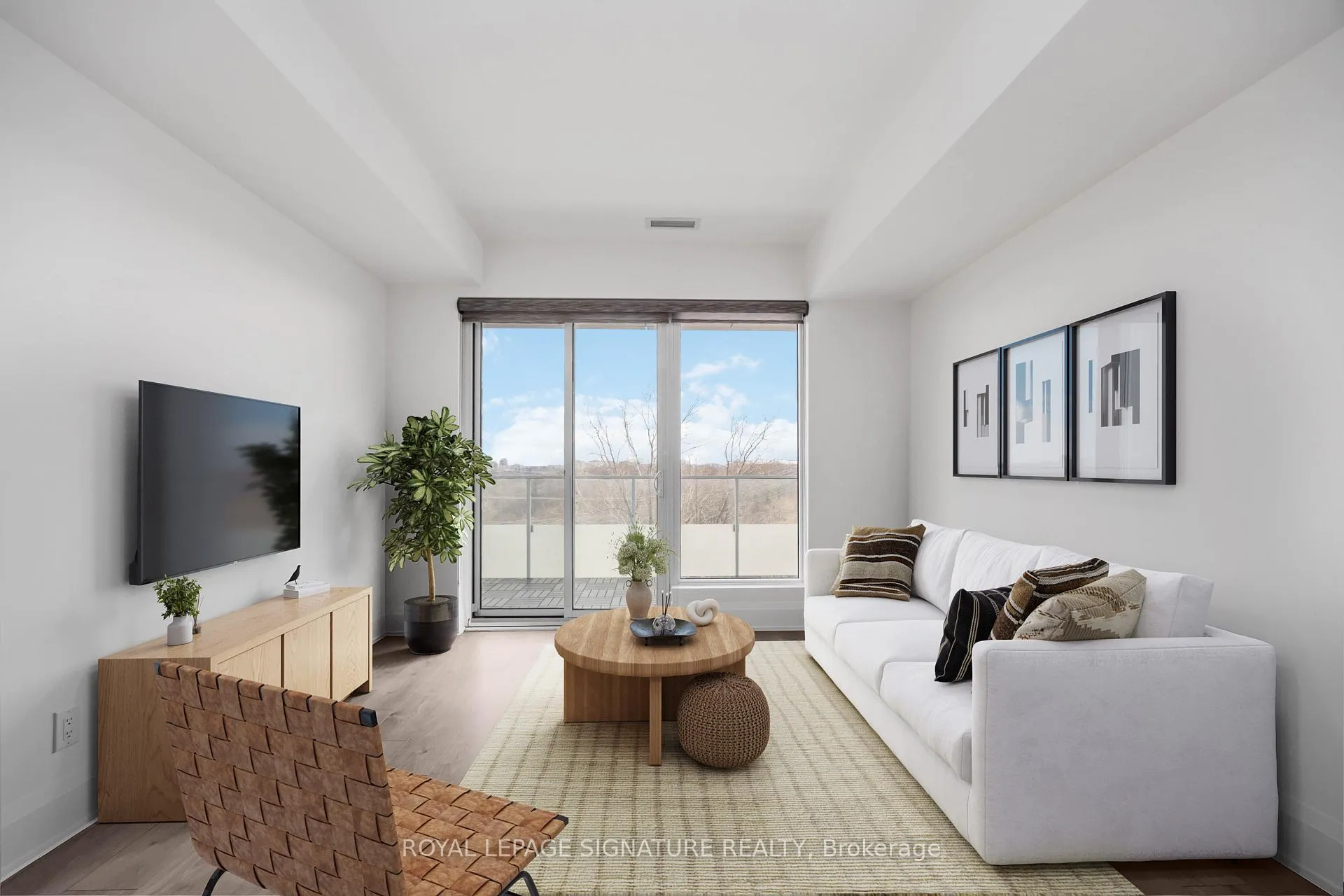 Photo 10 of Unit 604, 20 Brin Drive, Etobicoke, Edenbridge-Humber Valley — HOMEH