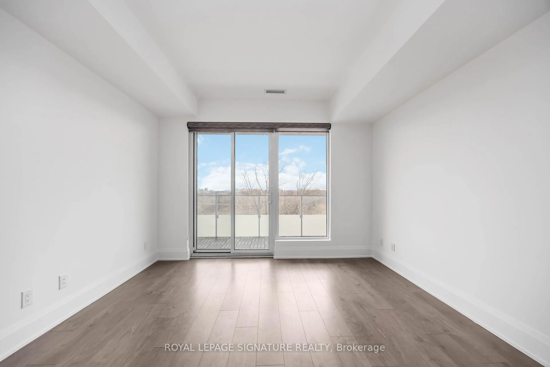 Photo 12 of Unit 604, 20 Brin Drive, Etobicoke, Edenbridge-Humber Valley — HOMEH