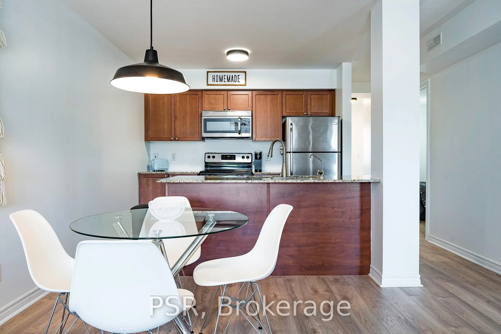 Photo 5 of Unit 204, 8 Brandy Lane Drive, Collingwood — HOMEH