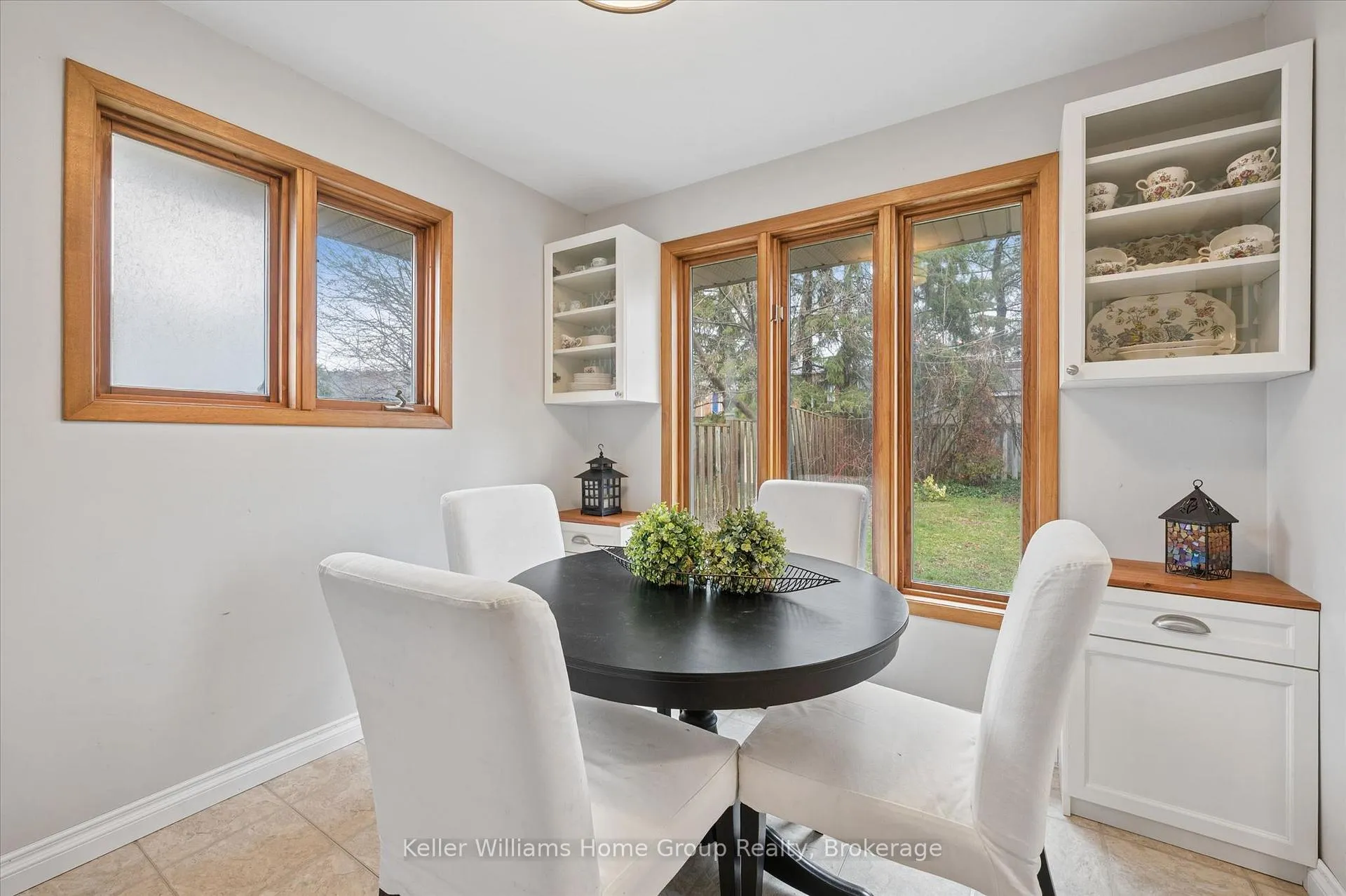 Photo 14 of 56 Ottawa Crescent, Guelph, St. George's — HOMEH