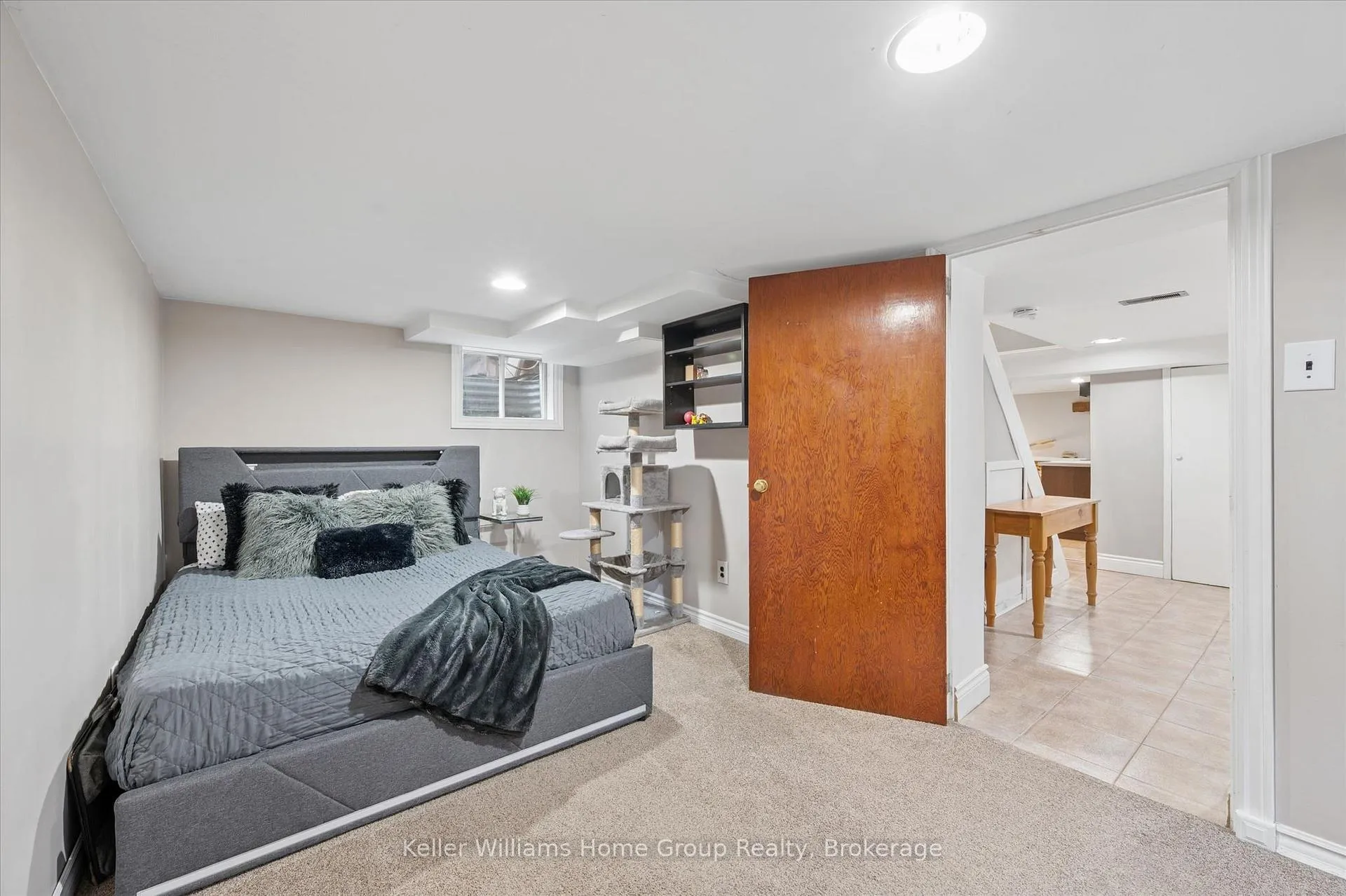 Photo 25 of 56 Ottawa Crescent, Guelph, St. George's — HOMEH