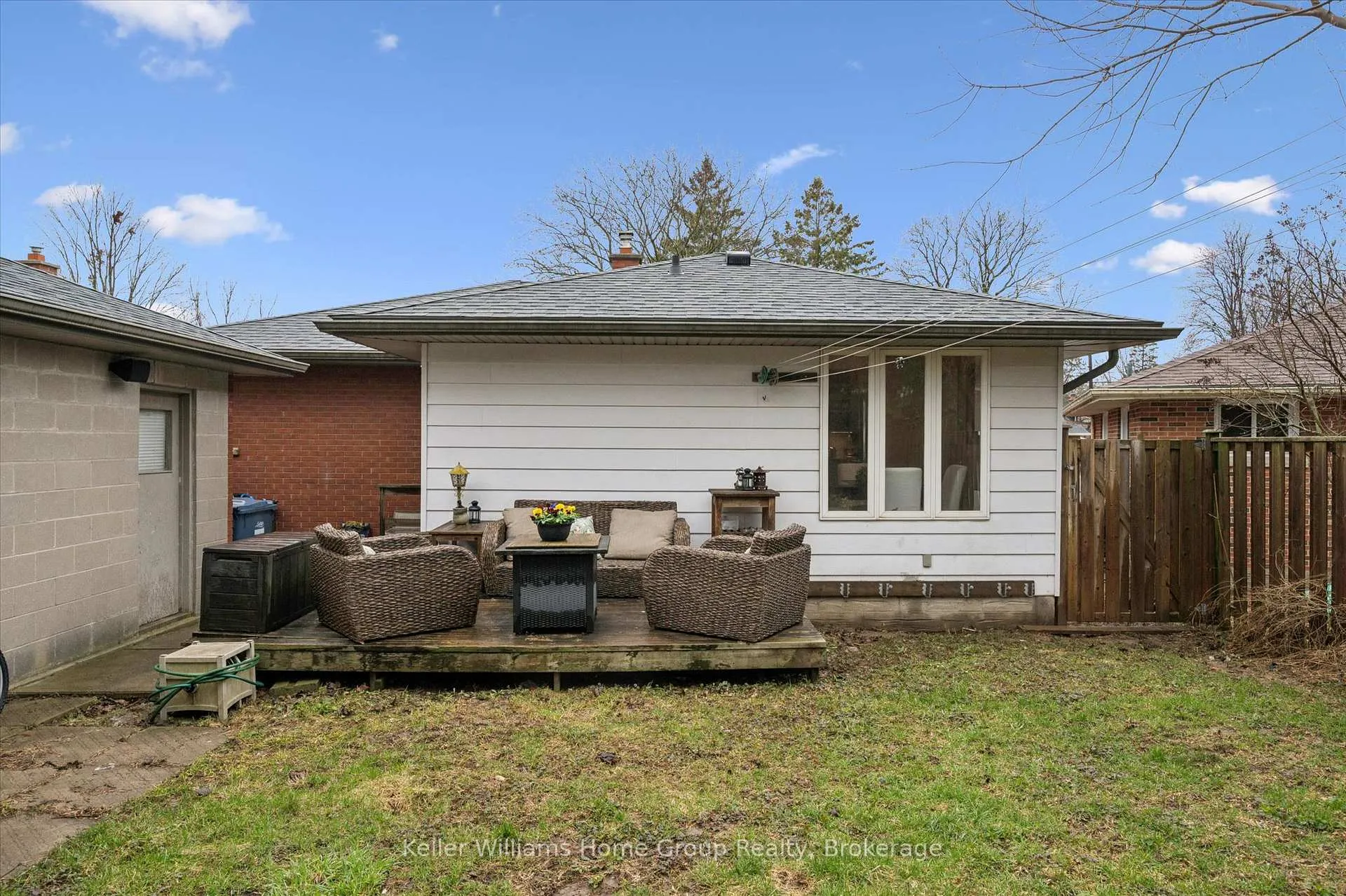 Photo 33 of 56 Ottawa Crescent, Guelph, St. George's — HOMEH