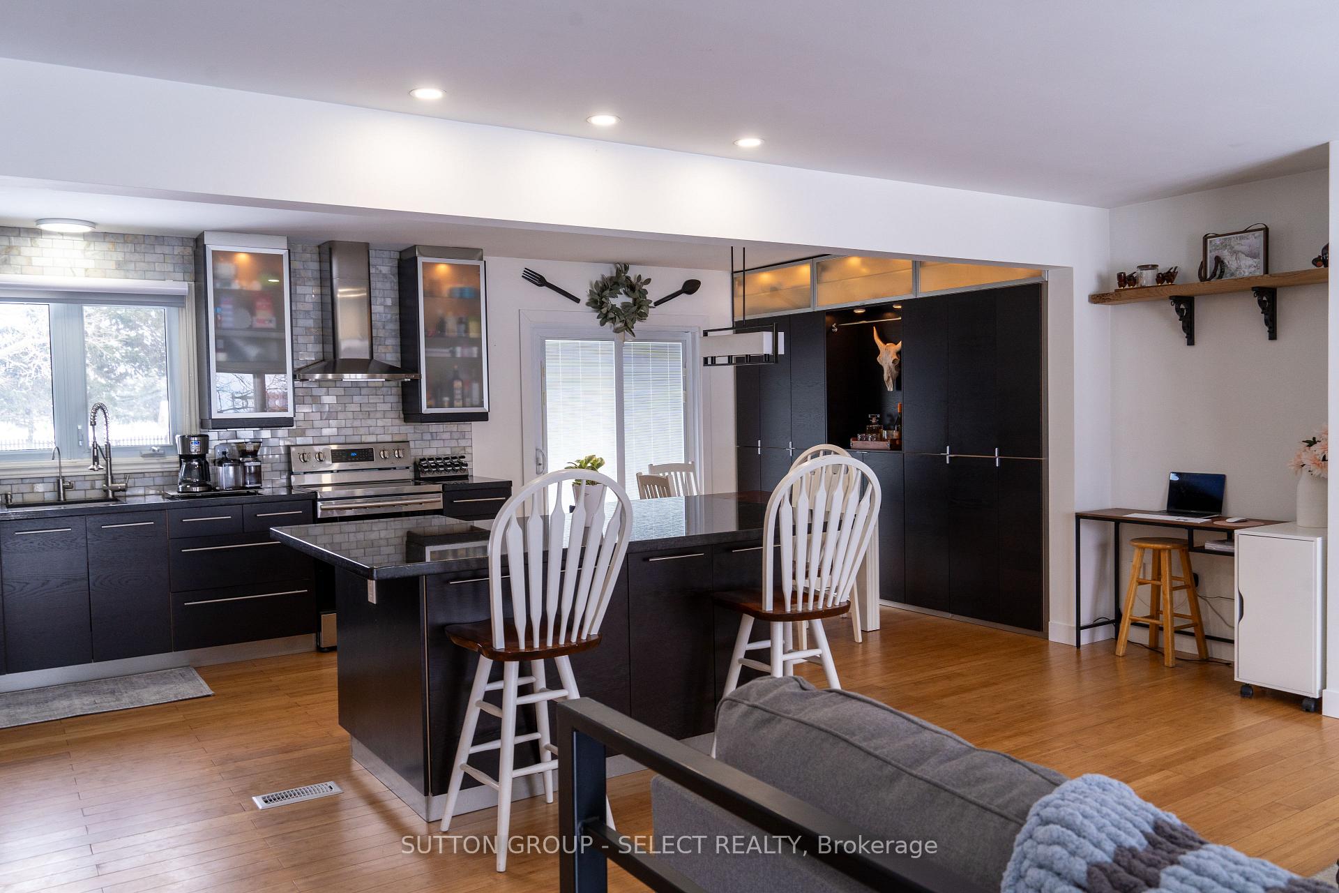 Photo 9 of 6724 Glendon Drive, Strathroy-Caradoc, Rural Strathroy-Caradoc — HOMEH