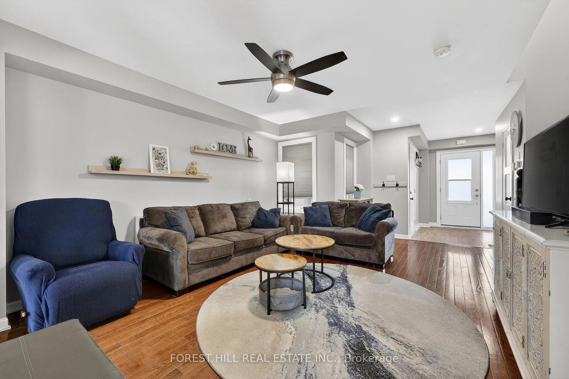 Photo 5 of 102 Majesty Boulevard, Barrie, Innis-Shore — HOMEH