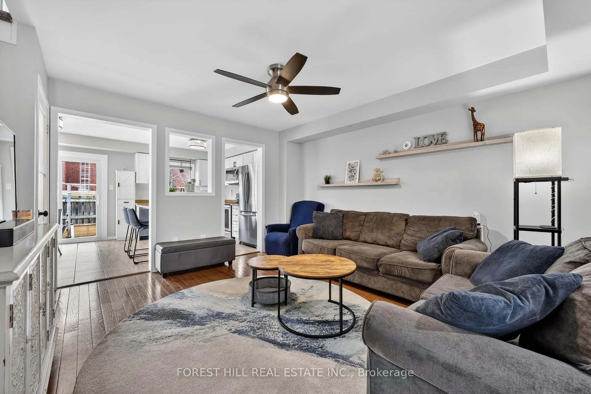 Photo 6 of 102 Majesty Boulevard, Barrie, Innis-Shore — HOMEH