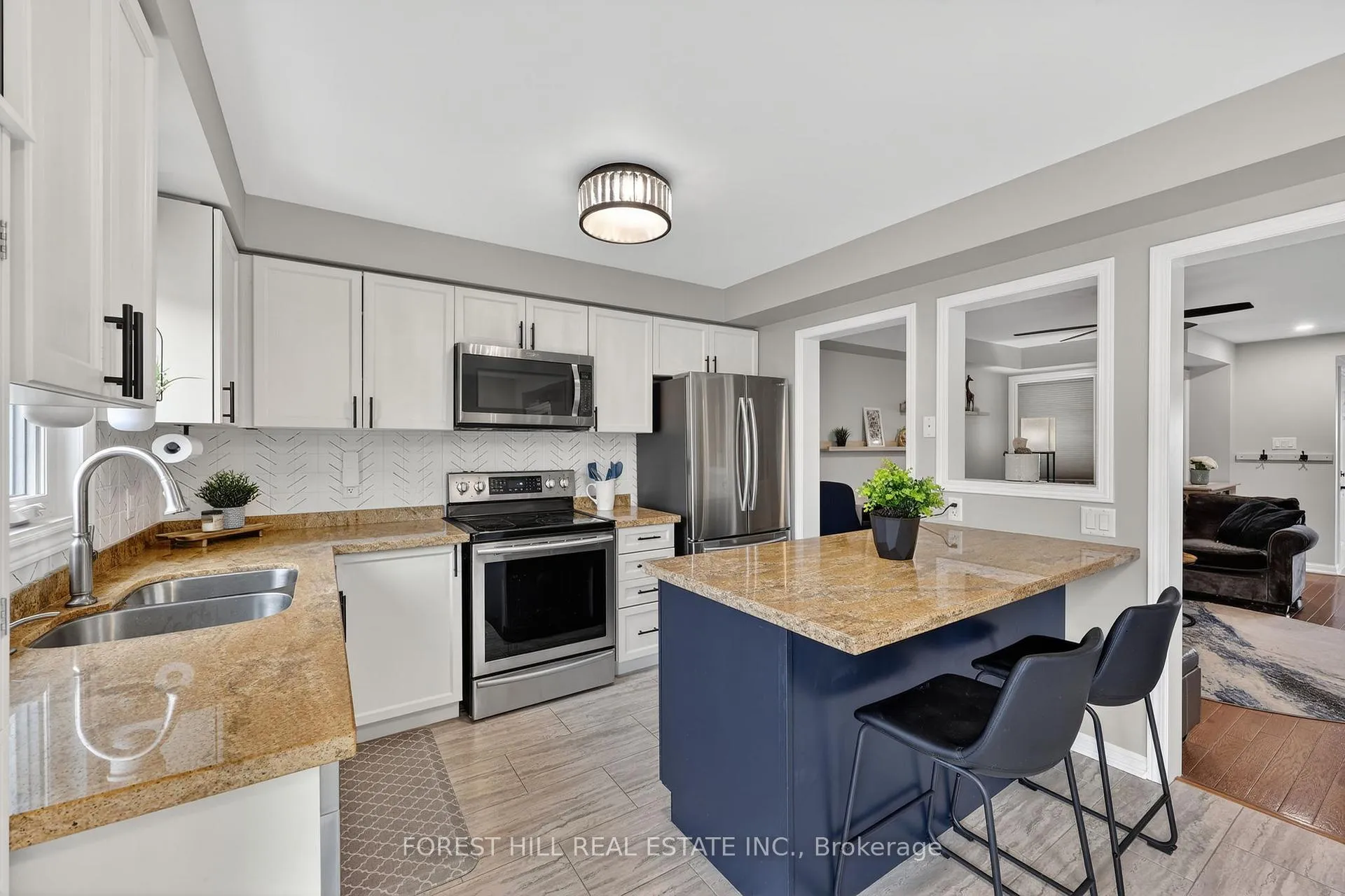 Photo 8 of 102 Majesty Boulevard, Barrie, Innis-Shore — HOMEH