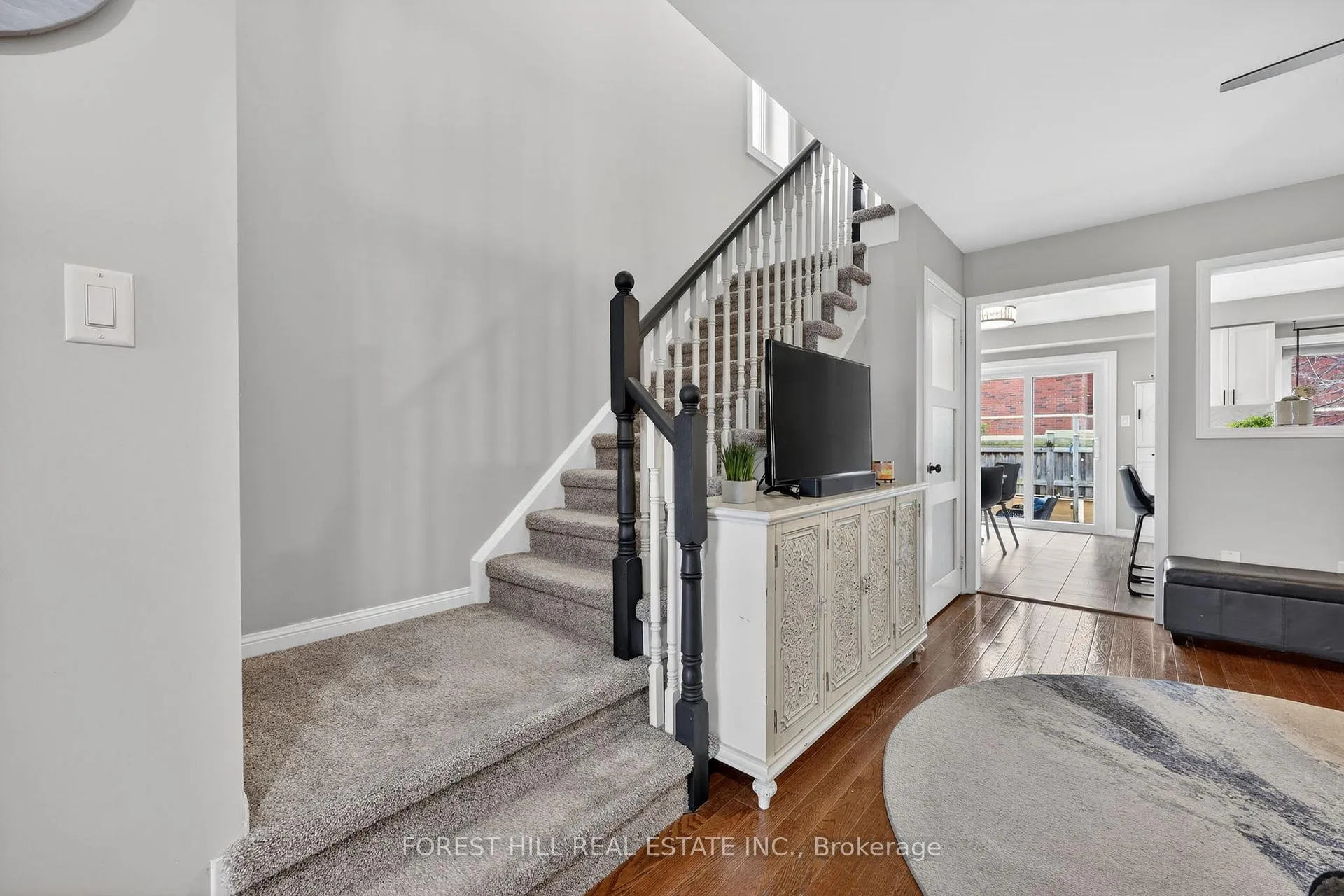 Photo 14 of 102 Majesty Boulevard, Barrie, Innis-Shore — HOMEH