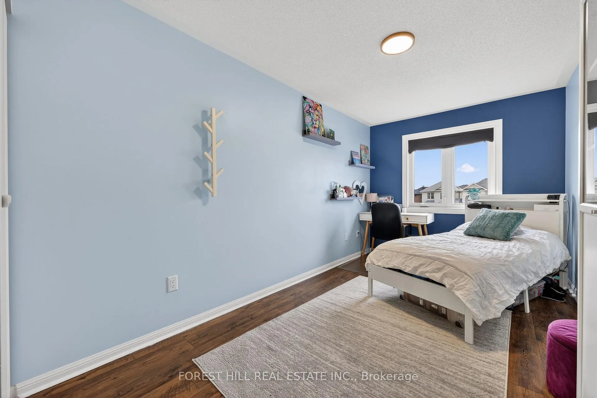 Photo 18 of 102 Majesty Boulevard, Barrie, Innis-Shore — HOMEH