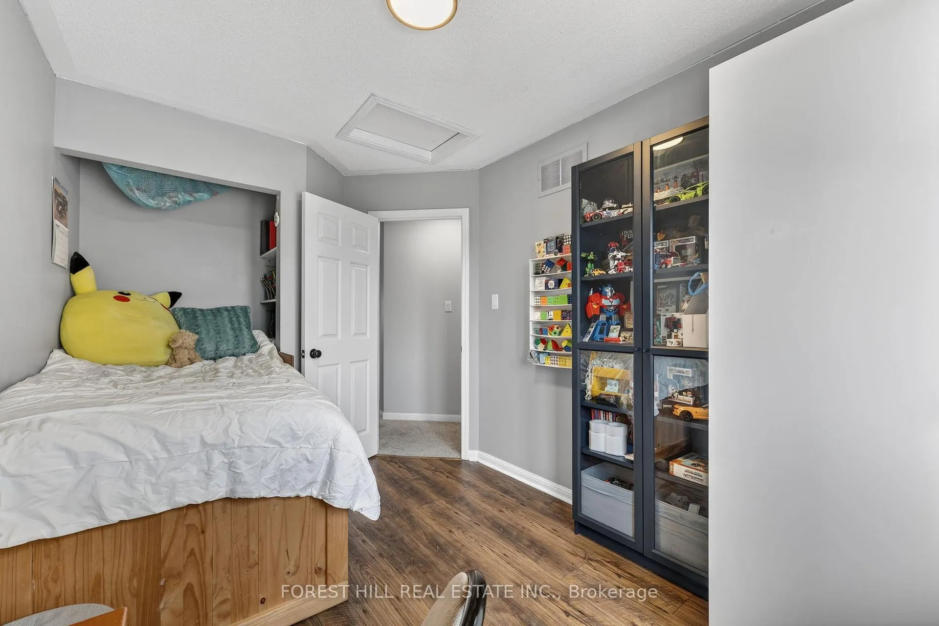 Photo 22 of 102 Majesty Boulevard, Barrie, Innis-Shore — HOMEH