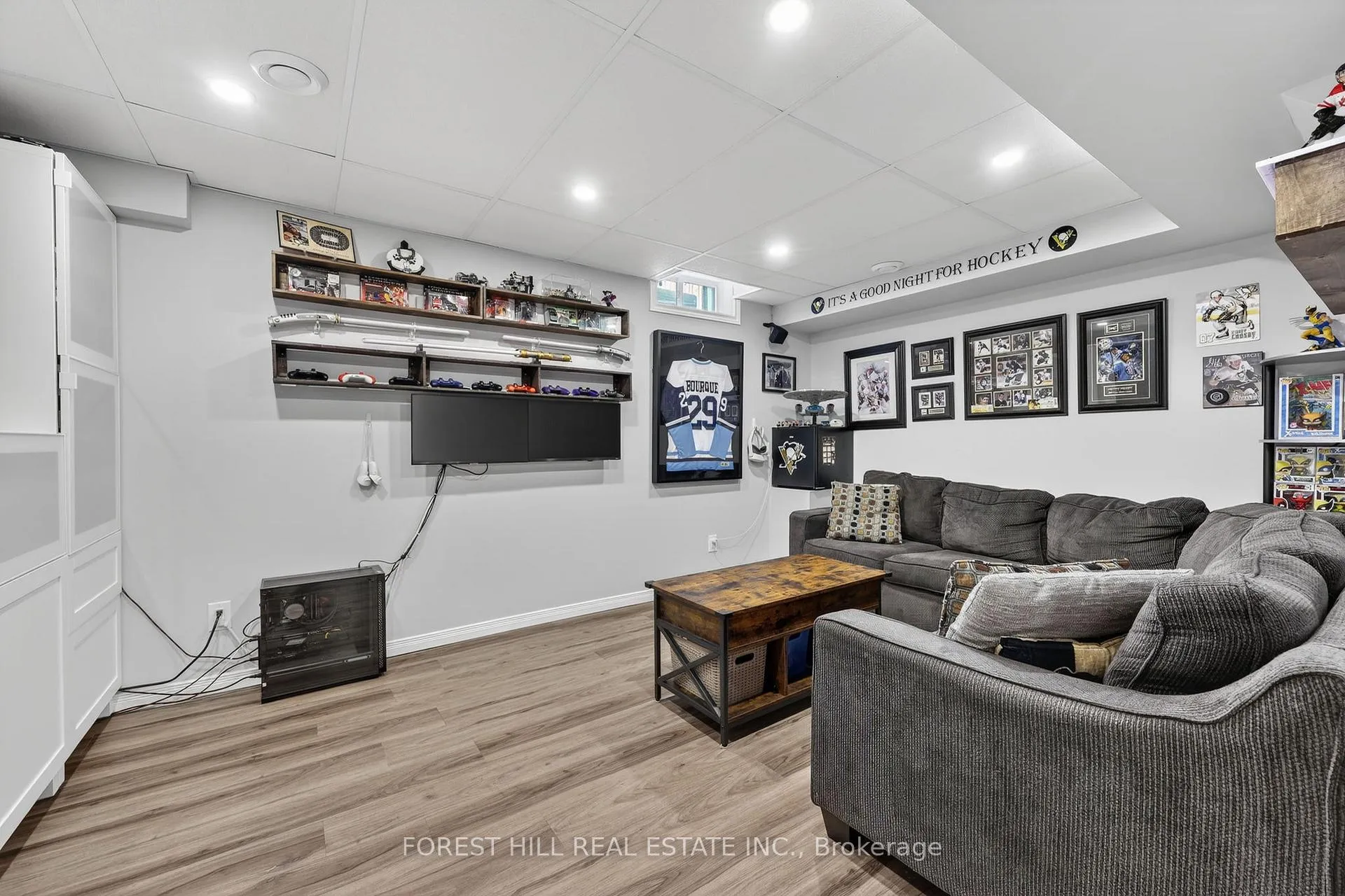 Photo 24 of 102 Majesty Boulevard, Barrie, Innis-Shore — HOMEH