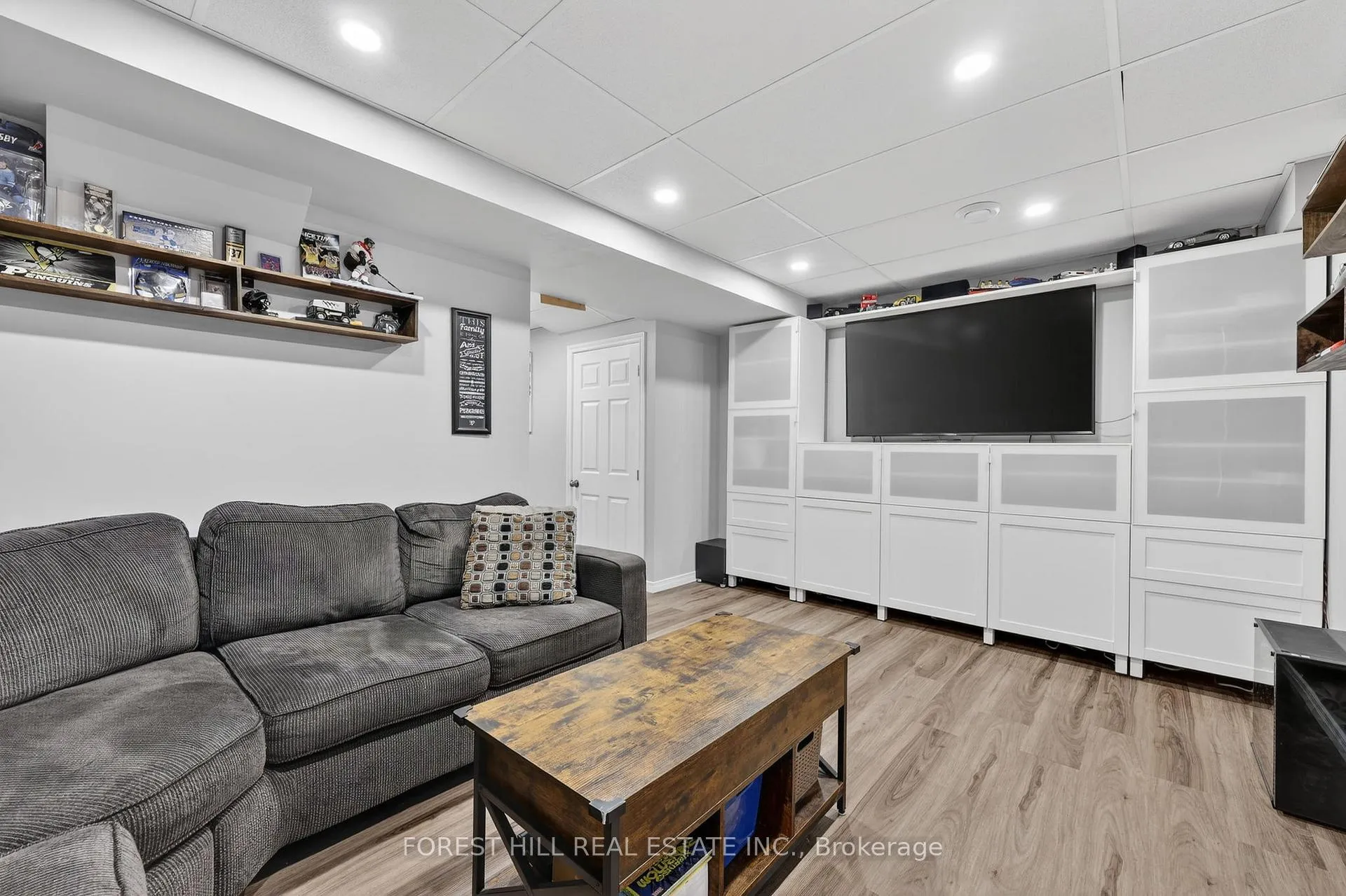 Photo 25 of 102 Majesty Boulevard, Barrie, Innis-Shore — HOMEH