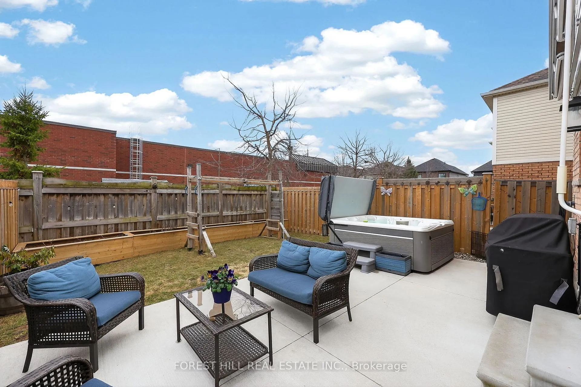 Photo 29 of 102 Majesty Boulevard, Barrie, Innis-Shore — HOMEH