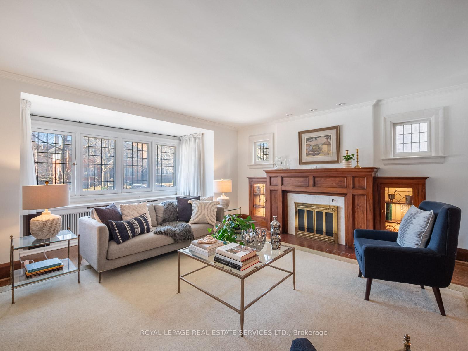 Photo 4 of 71 Highbourne Road, Toronto, Yonge-Eglinton — HOMEH