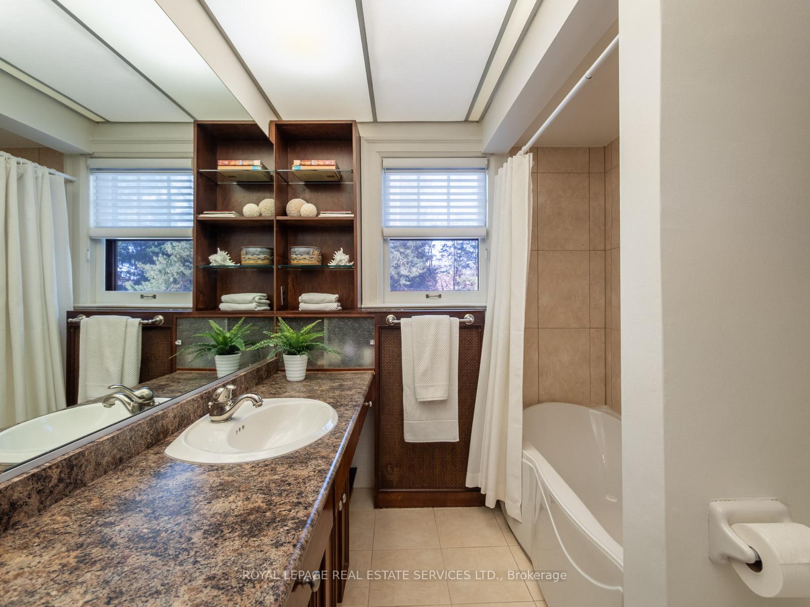 Photo 27 of 71 Highbourne Road, Toronto, Yonge-Eglinton — HOMEH