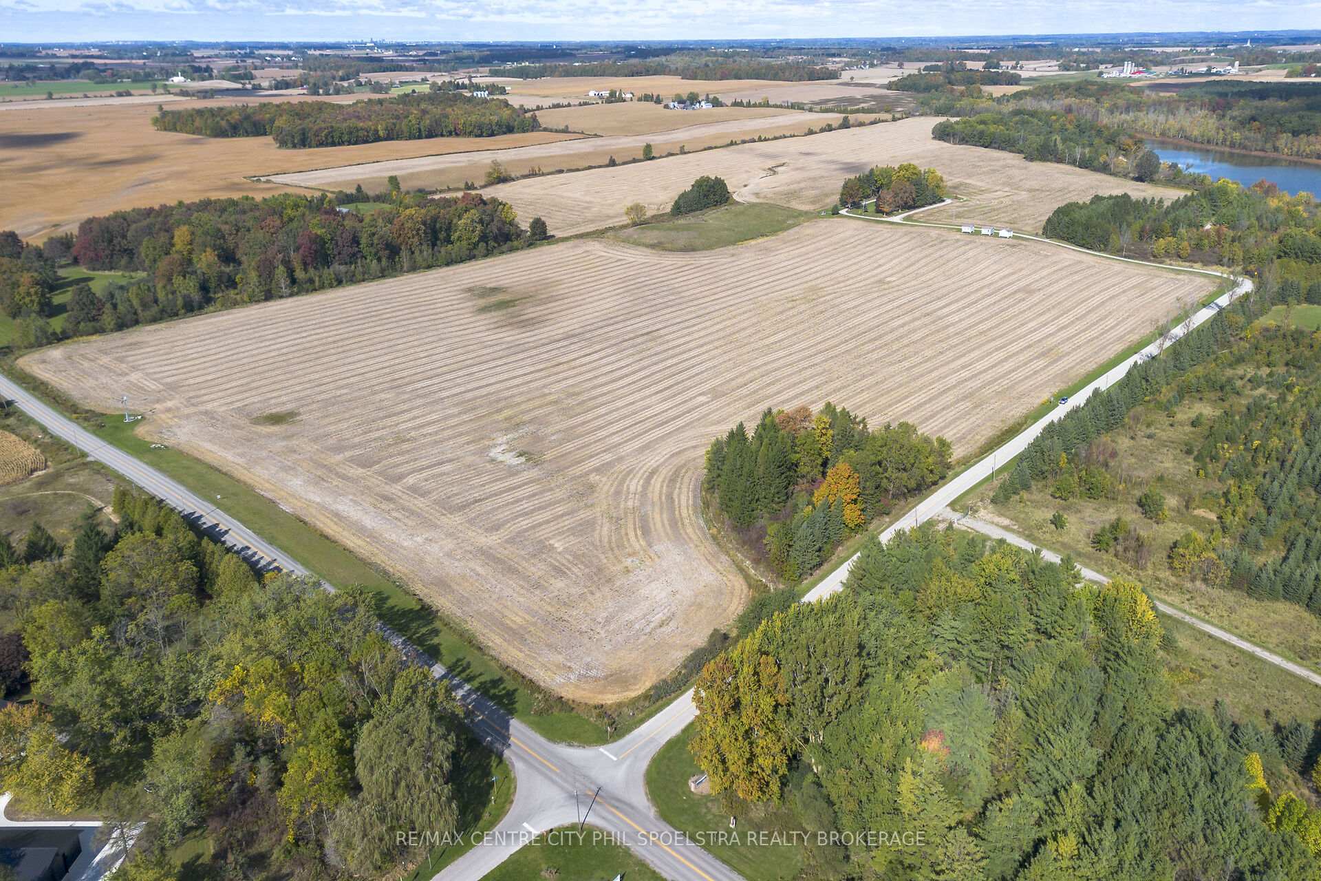 Photo 3 of 5830 Whittaker Lane, Thames Centre, Rural Thames Centre — HOMEH