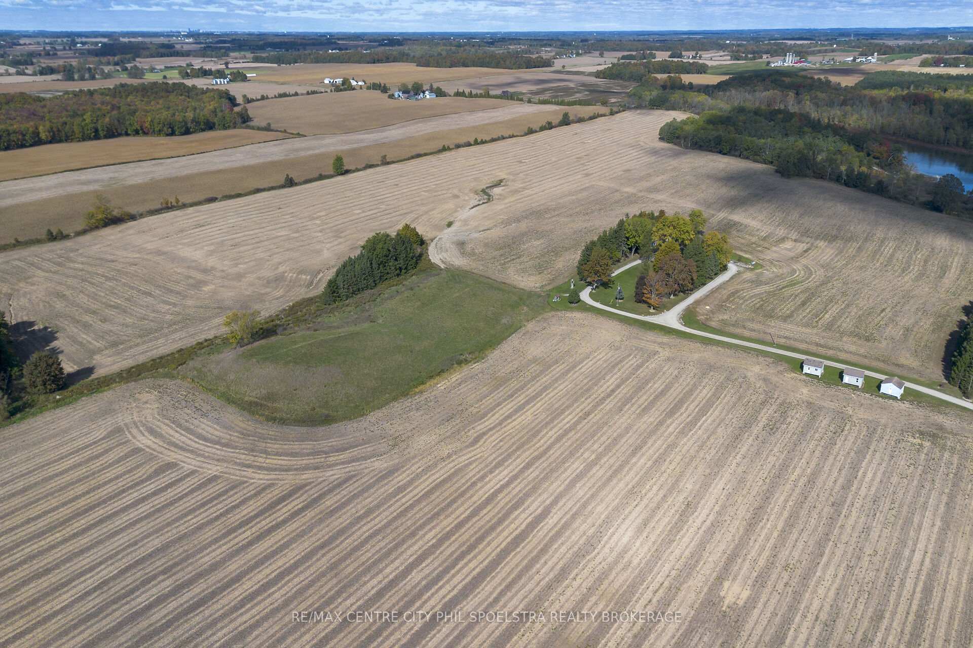 Photo 11 of 5830 Whittaker Lane, Thames Centre, Rural Thames Centre — HOMEH