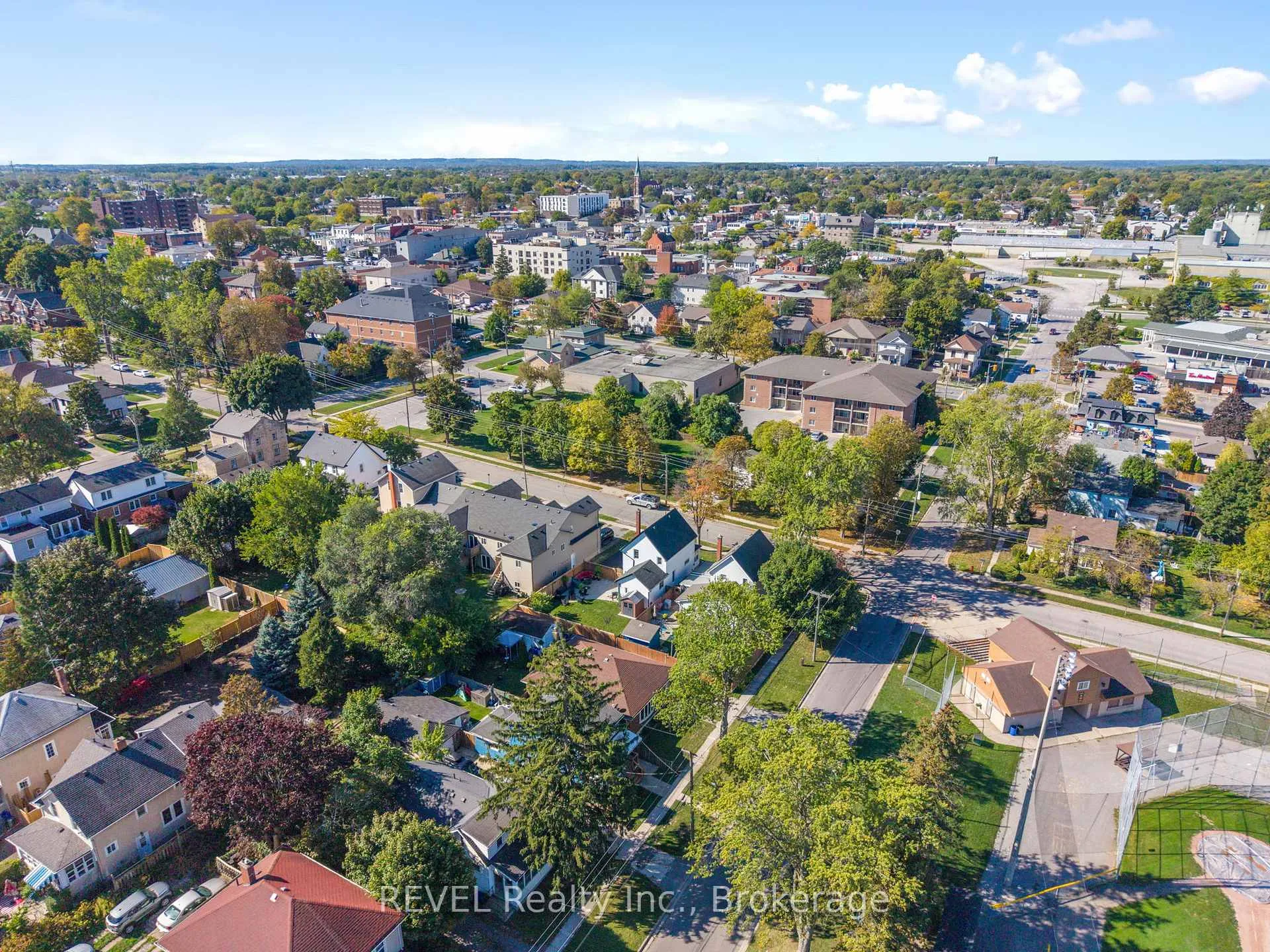 Photo 34 of 33 Regent Street, Thorold, Thorold Downtown — HOMEH